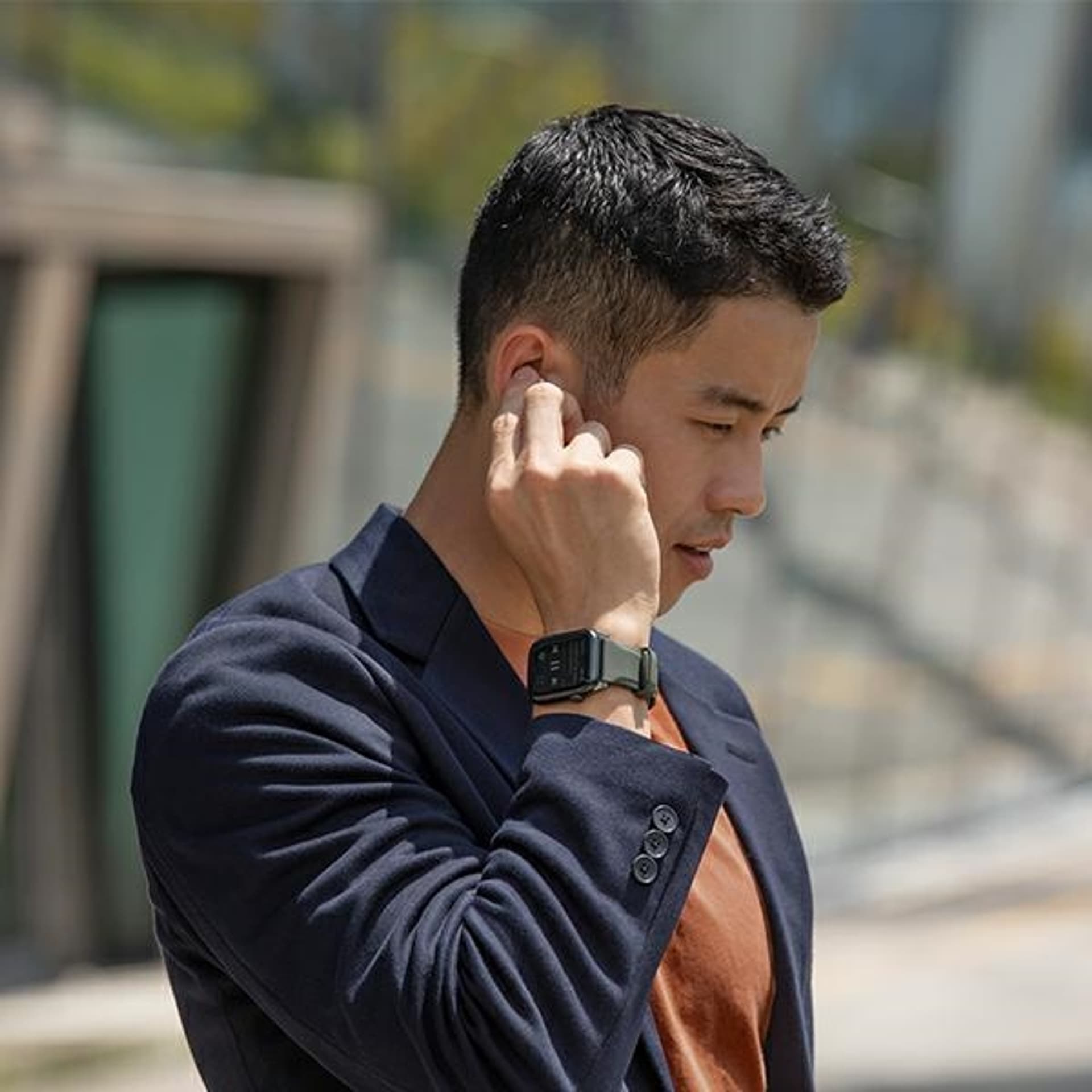 

UNIQ pasek Linus Apple Watch Series 4/5/6/7/8/SE/SE2/Ultra 42/44/45mm. Airosoft Silicone zielony/moss green