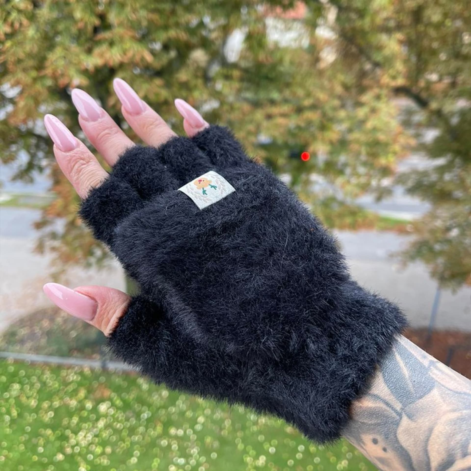 

Damskie rękawiczki bez palców CUTE REK137CZ