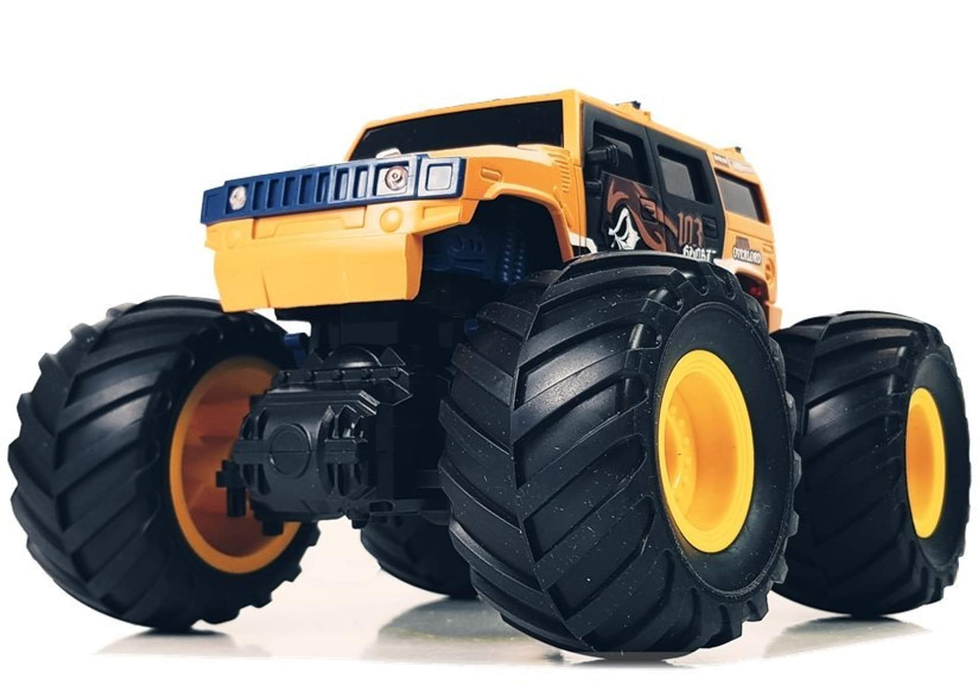 

Auto Terenowe Duże Koła Bigfoot Zdalnie Sterowany 2.4G 1:18 Żółty