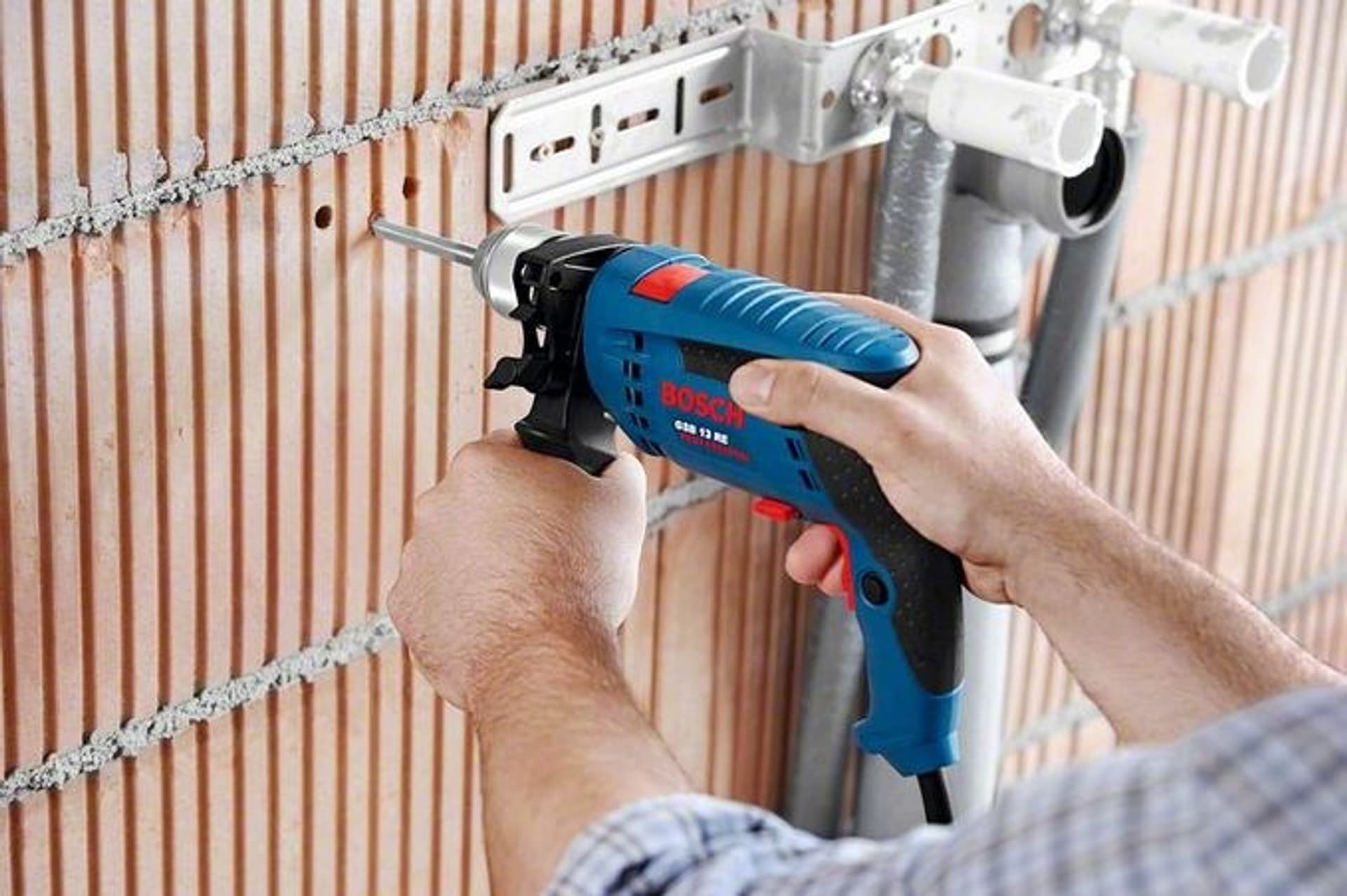 

Wieratrka udarowa GSB 13 RE 600W BOSCH