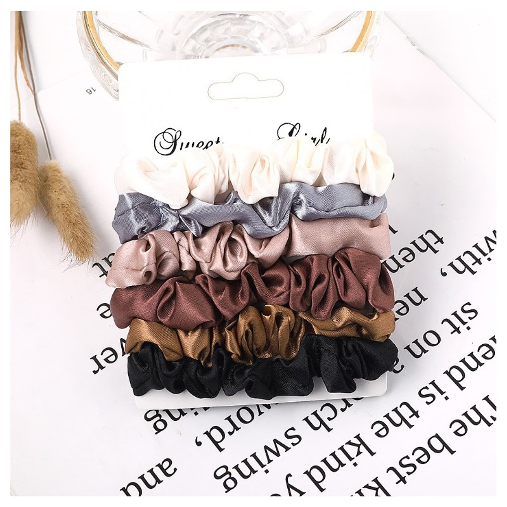 

Zestaw frotek gumek 6w1 na plakietce PIN UP GUM74