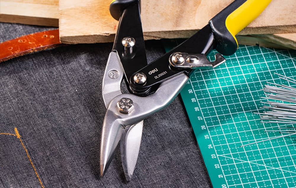 

Nożyce do cięcia blachy lewe Deli Tools EDL20031, 250mm (czarno-żółte)