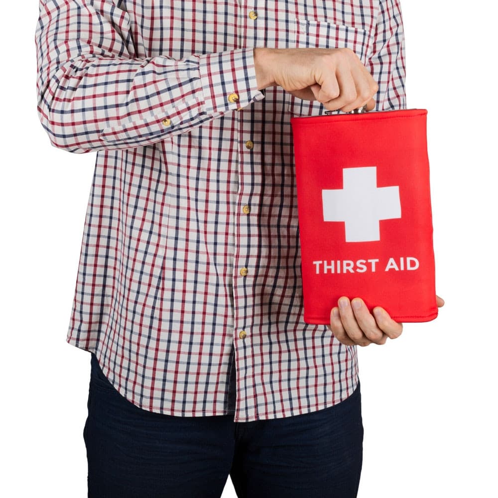 

Gigantyczna Piersiówka Thirst Aid dla chłopaka