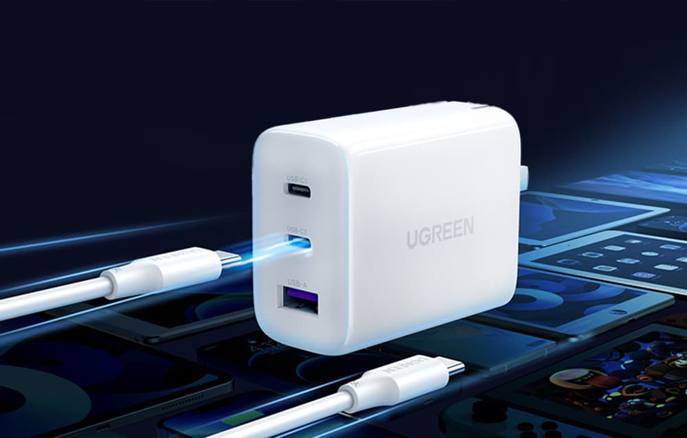 

Ładowarka sieciowa UGREEN CD275, 2x USB-C, 1x USB, 65W (biała)