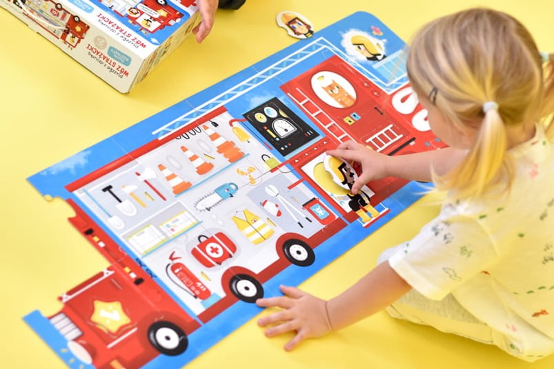 

Puzzle z dziurką Wóz strażacki 23 elementy