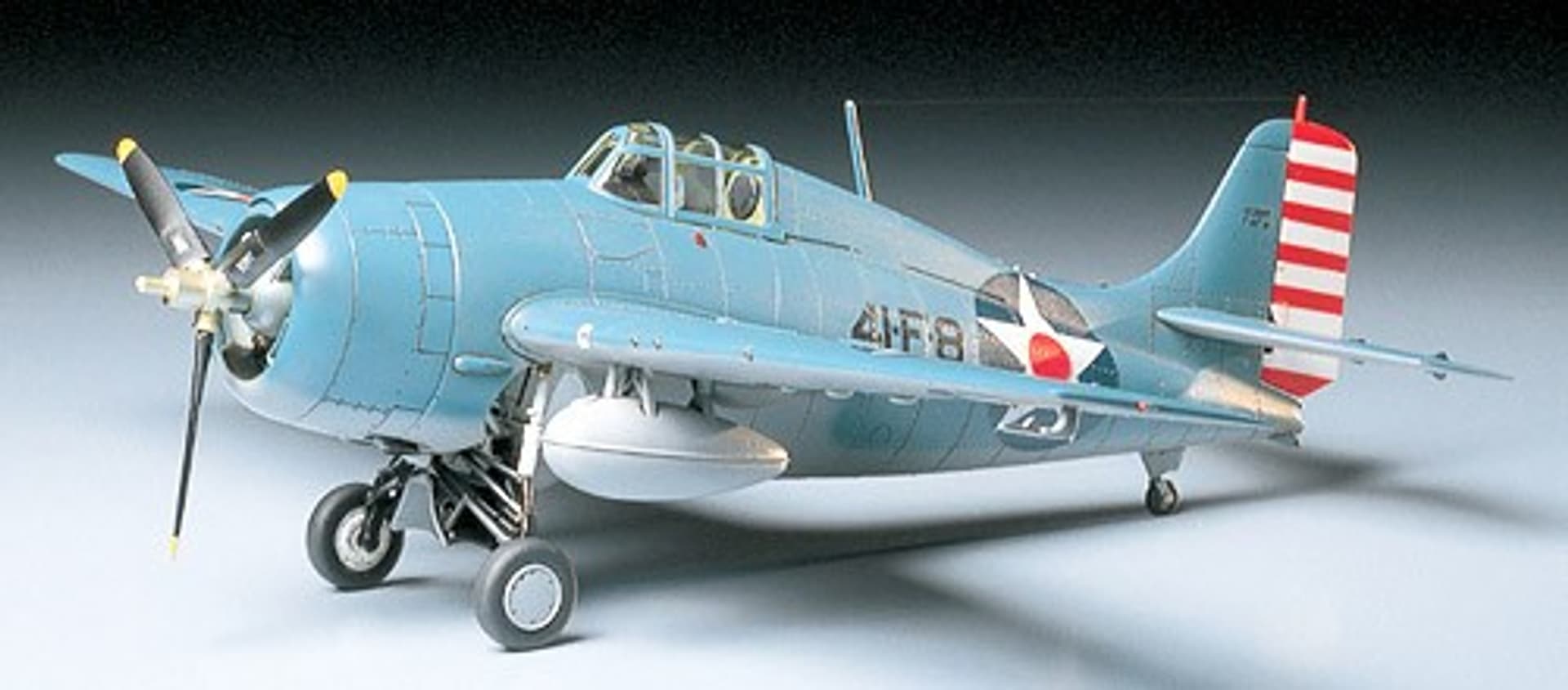

Model plastikowy Grumman F4F-4 Wildcat