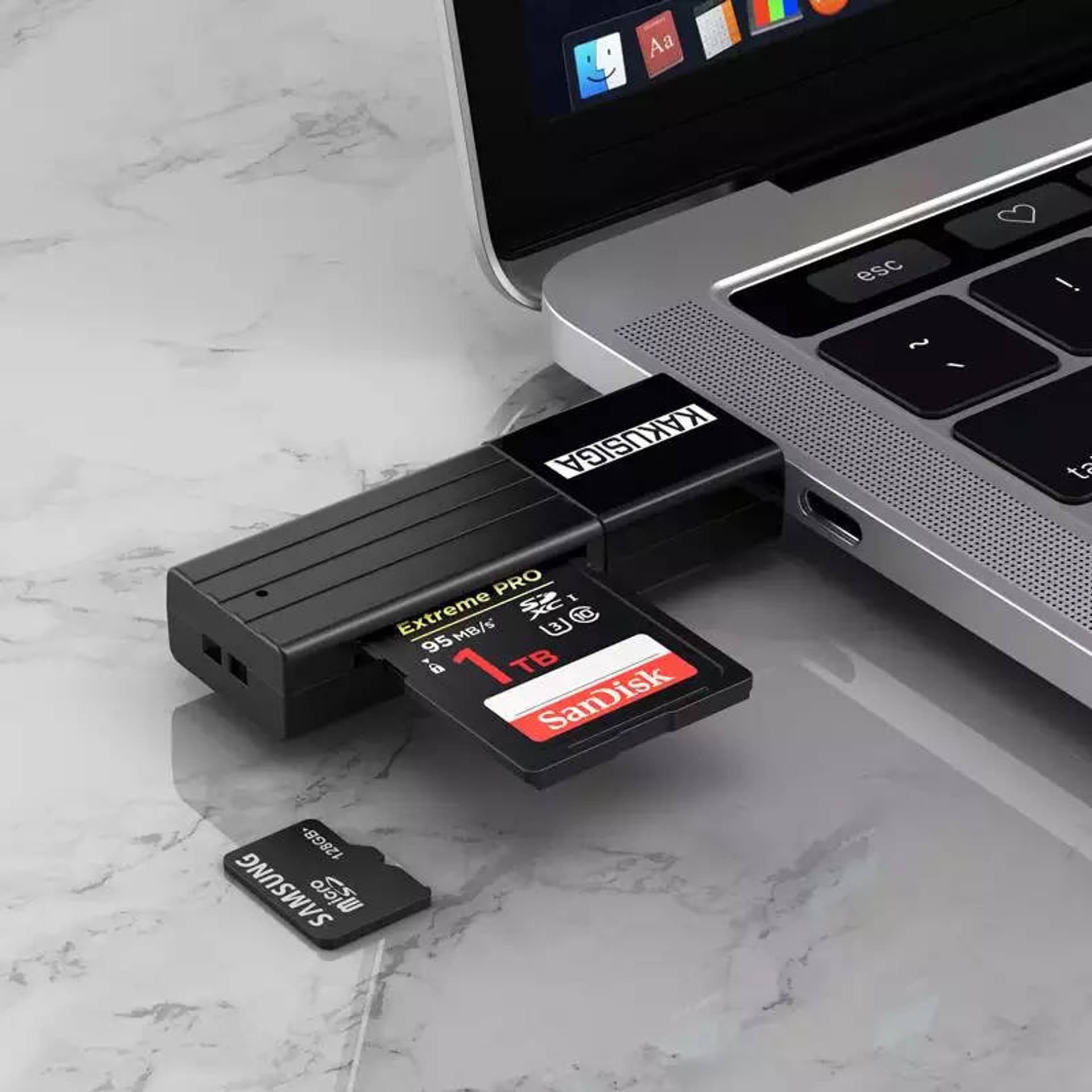 

Czytnik Kart Pamięci 2w1 SD + microSD USB 2.0 KAKUSIGA KSC-749 HELIAN czarny