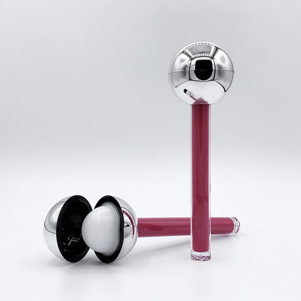 

Glossy Pops Velvet Satin matowa pomadka w płynie i baza do ust Berry