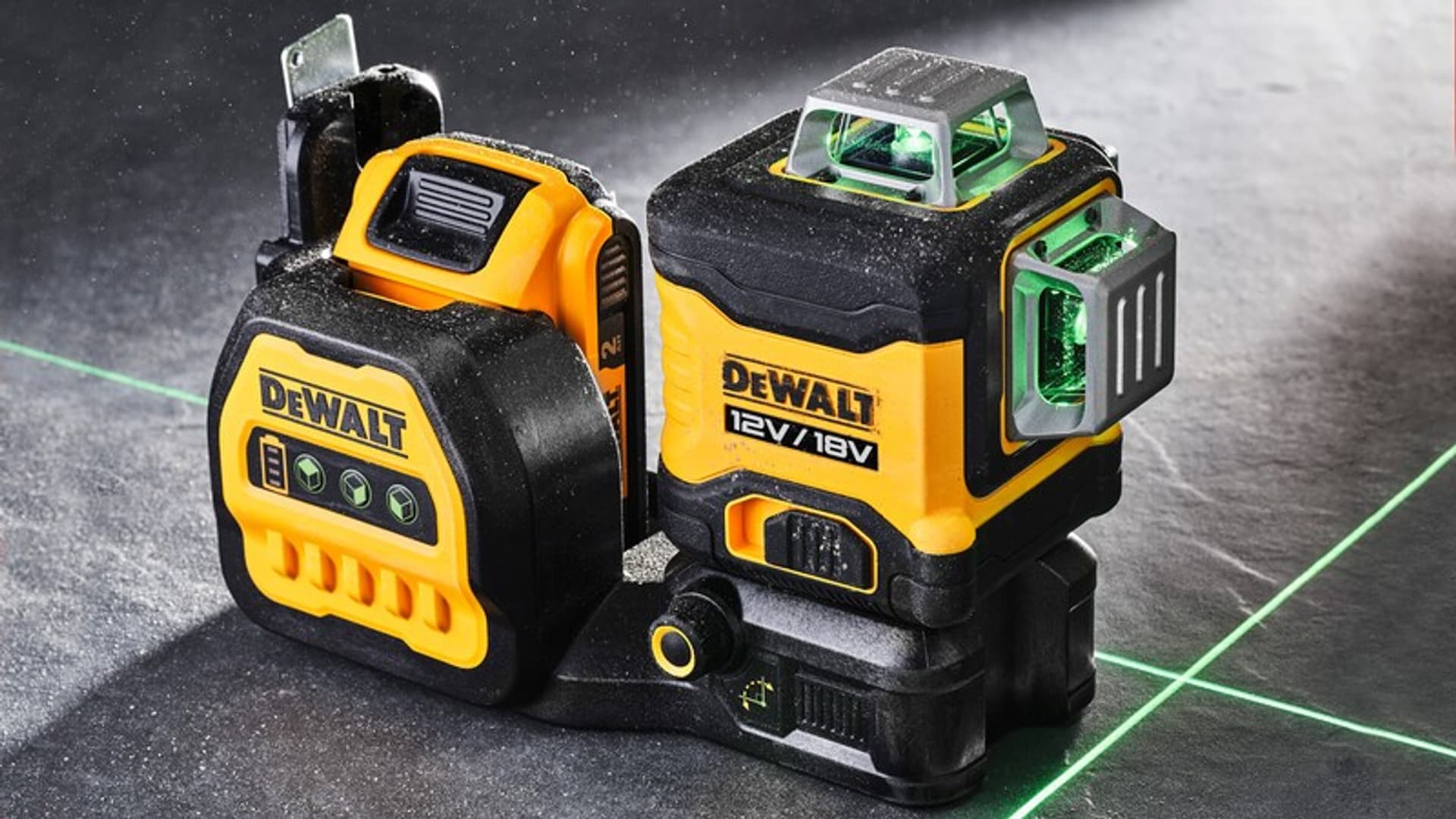 

LASER LINIOWY 3-PŁASZCZYZNOWY 12/18V ZIELONA WIĄZKA XR 0*AH