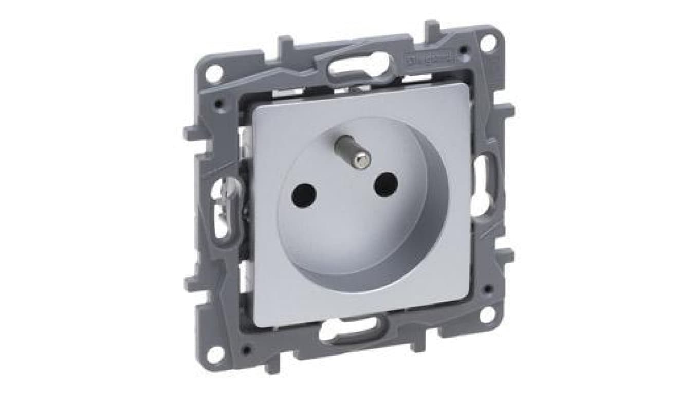 

Niloe Selection Gniazdo 2p+z 16A 250V (z przesłoną, zaciski automatyczne) aluminium 762125, Z przesłoną/zaciski automatyczne) aluminium 76212