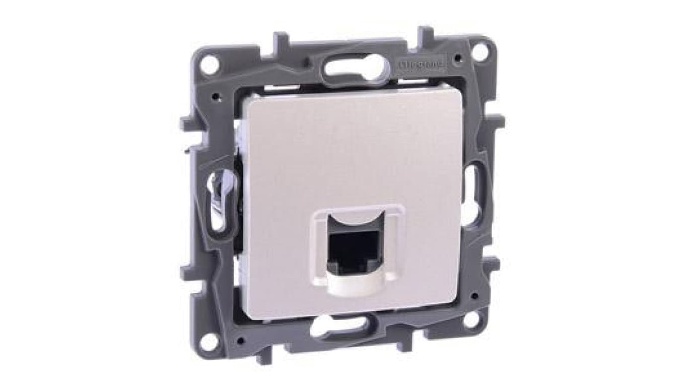 

Niloe Selection Gniazdo RJ45 kat. 6 UTP perła 762473