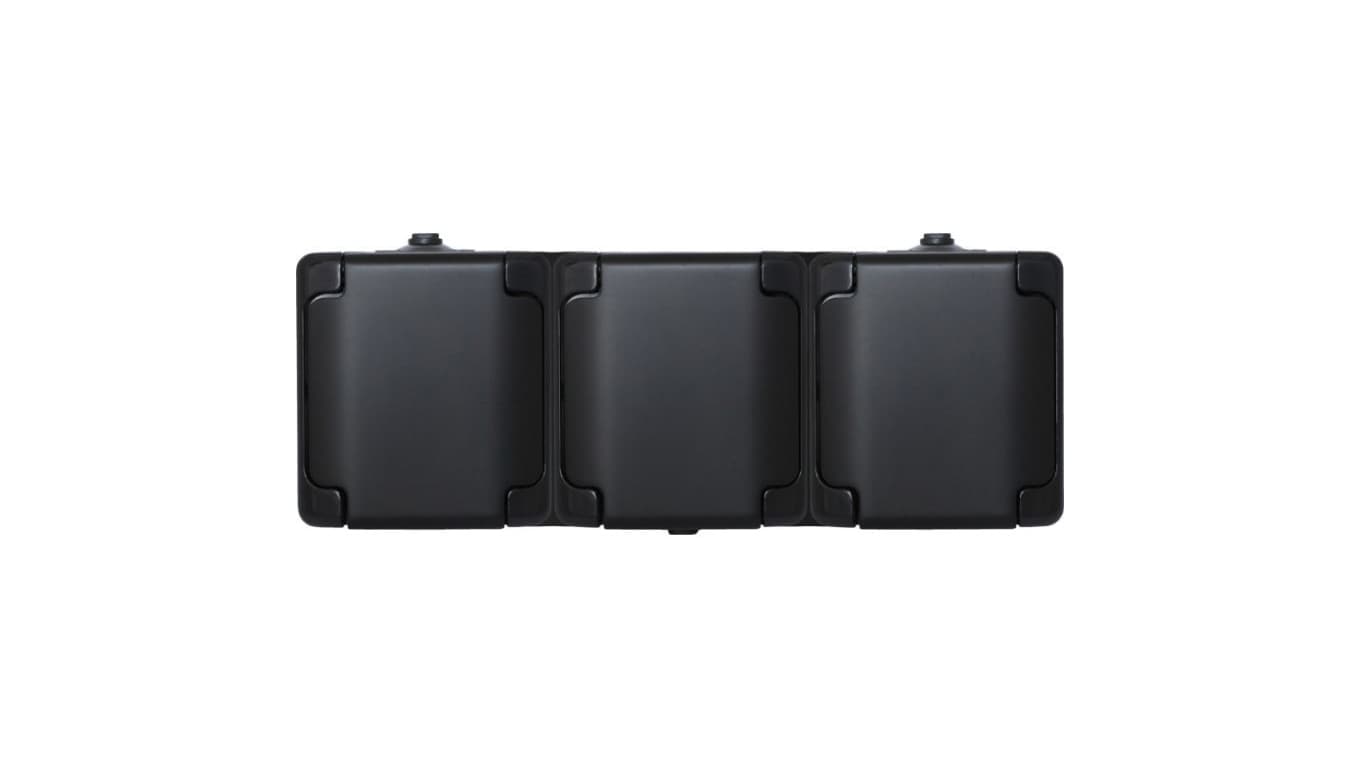 

BRYZA Gniazdo potrójne poziome IP54 typu Schuko 3x2P+Z 16A 250V czarne 180952