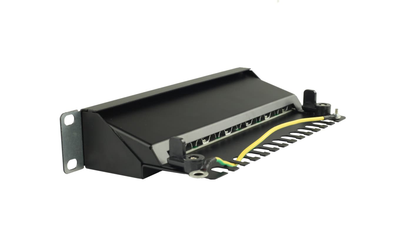 

Patch panel RACK 10 cali kat.5e 12p FTP z półką 1U czarny NEKU