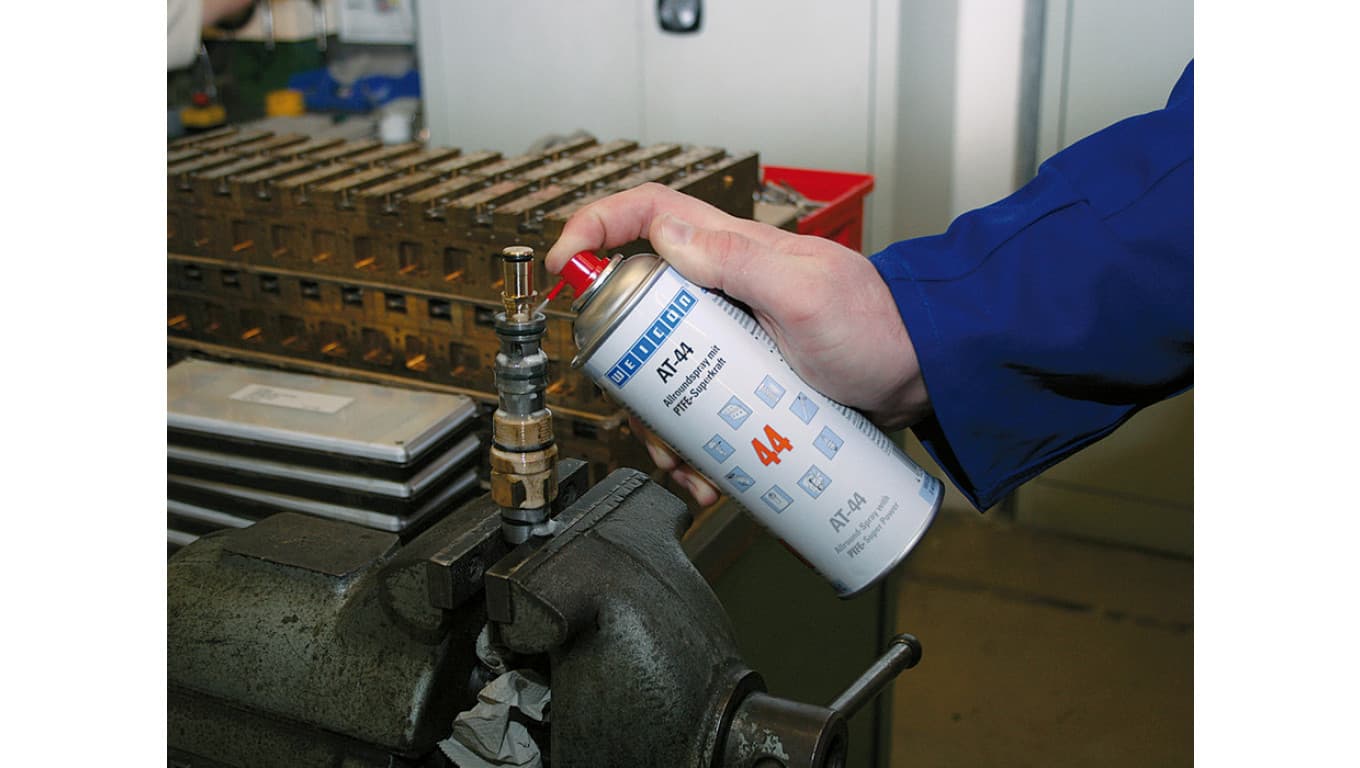 

AT-44 Allround-Spray 400 ml wielozadaniowy preparat wspomagany siłą PTFE, 11250400-51
