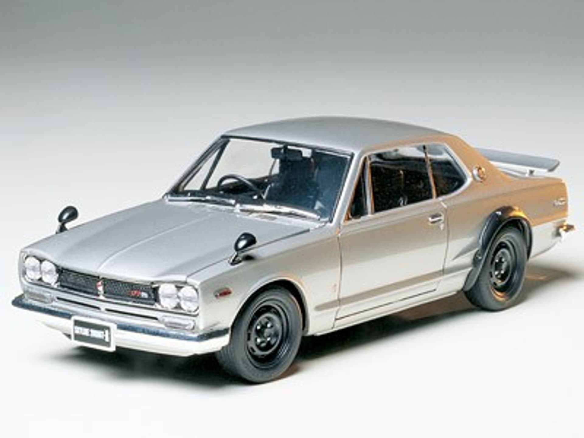 

Nissan Skyline 2000 GT-R Hard Top