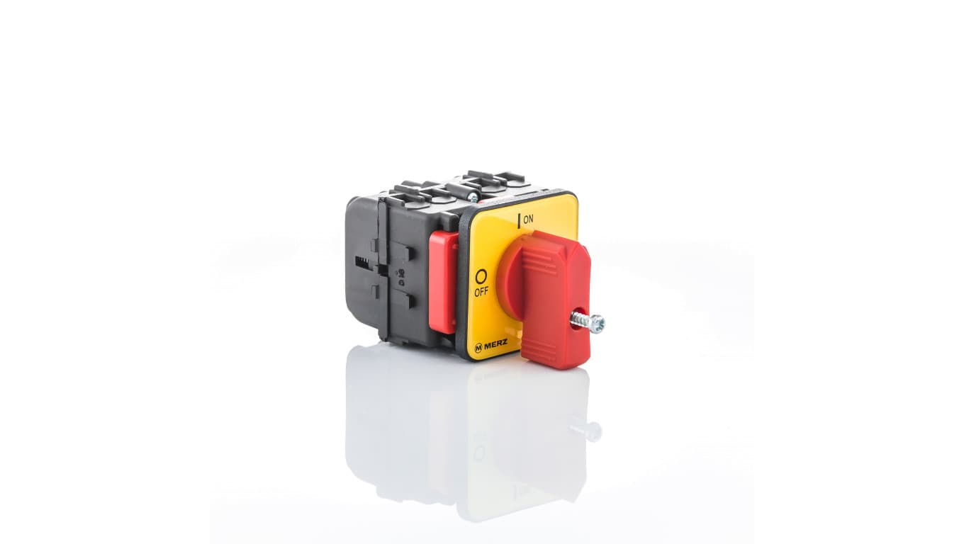 

Łącznik krzykowy 0-1 3P 16A IP55 do wbudowania ML016.3-TB/RG1