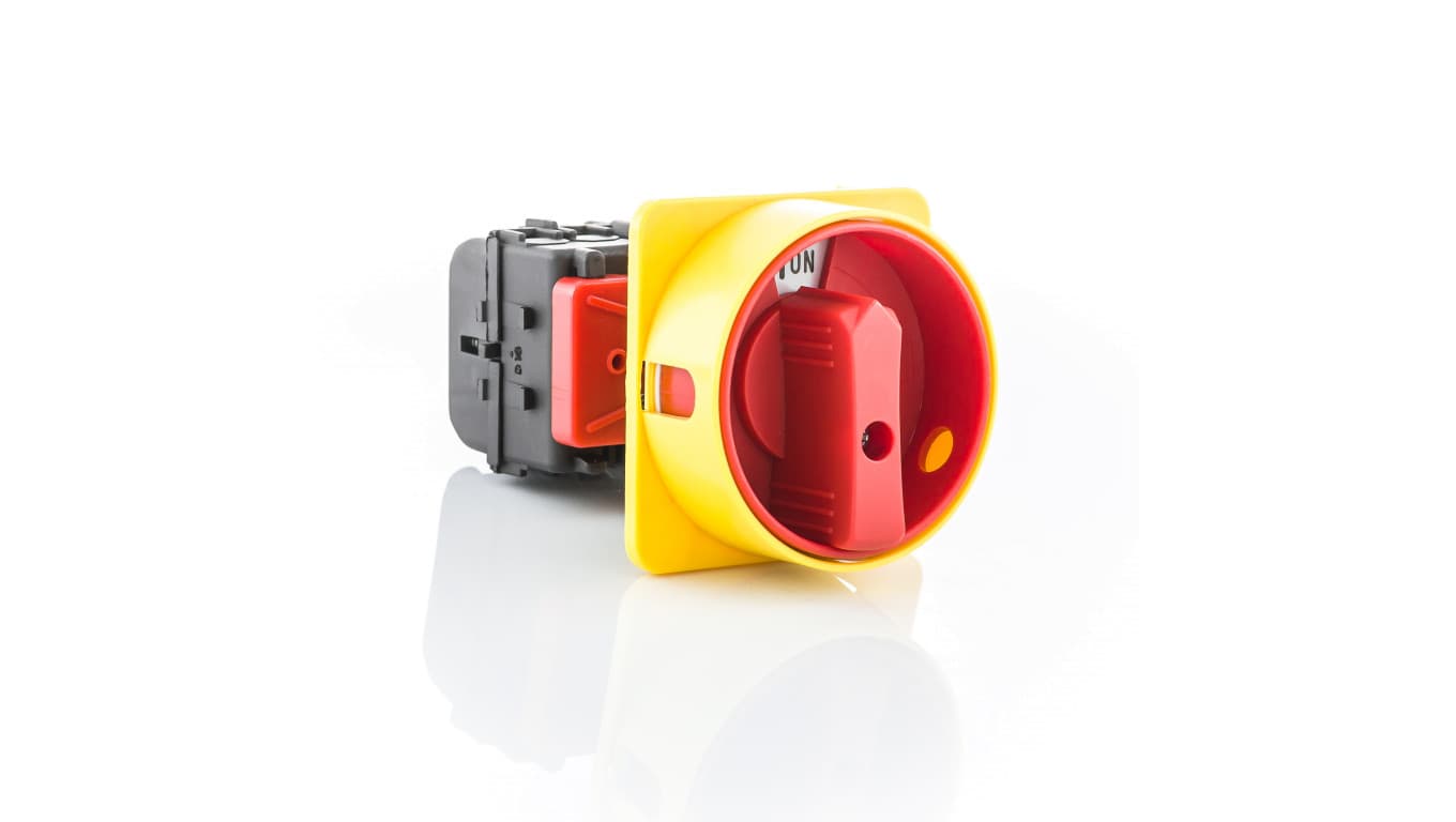 

Łącznik krzykowy 0-1 3P 32A IP65 do wbudowania ML032.3-TB/RG5