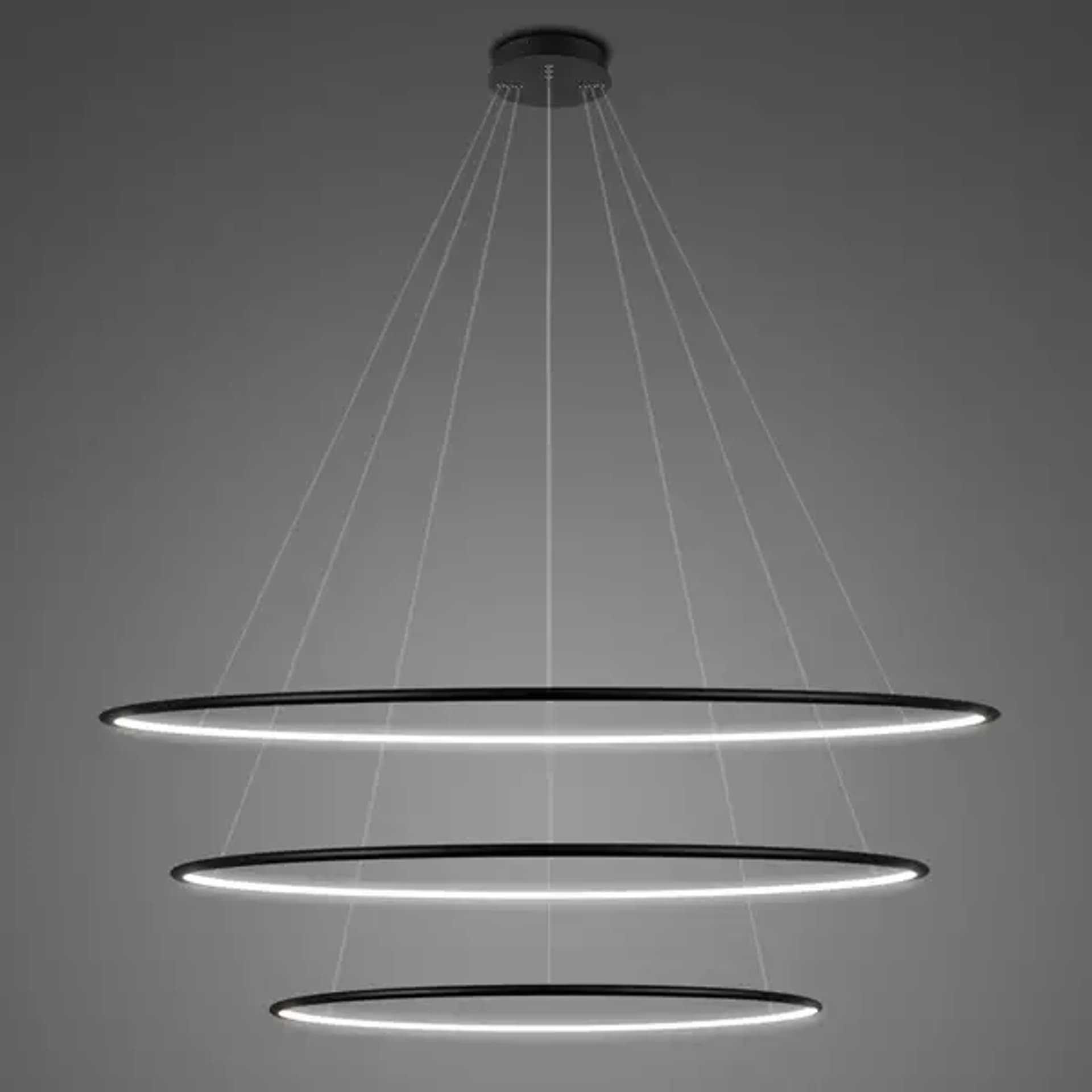 

Lampa wisząca Ledowe Okręgi No.3 Φ120 cm in 4k czarna Altavola Design (Barwa światła barwa dzienna, Kierunek padania światła do wewnątrz, Kolor Czarny, Możliwość ściemniania nie)
