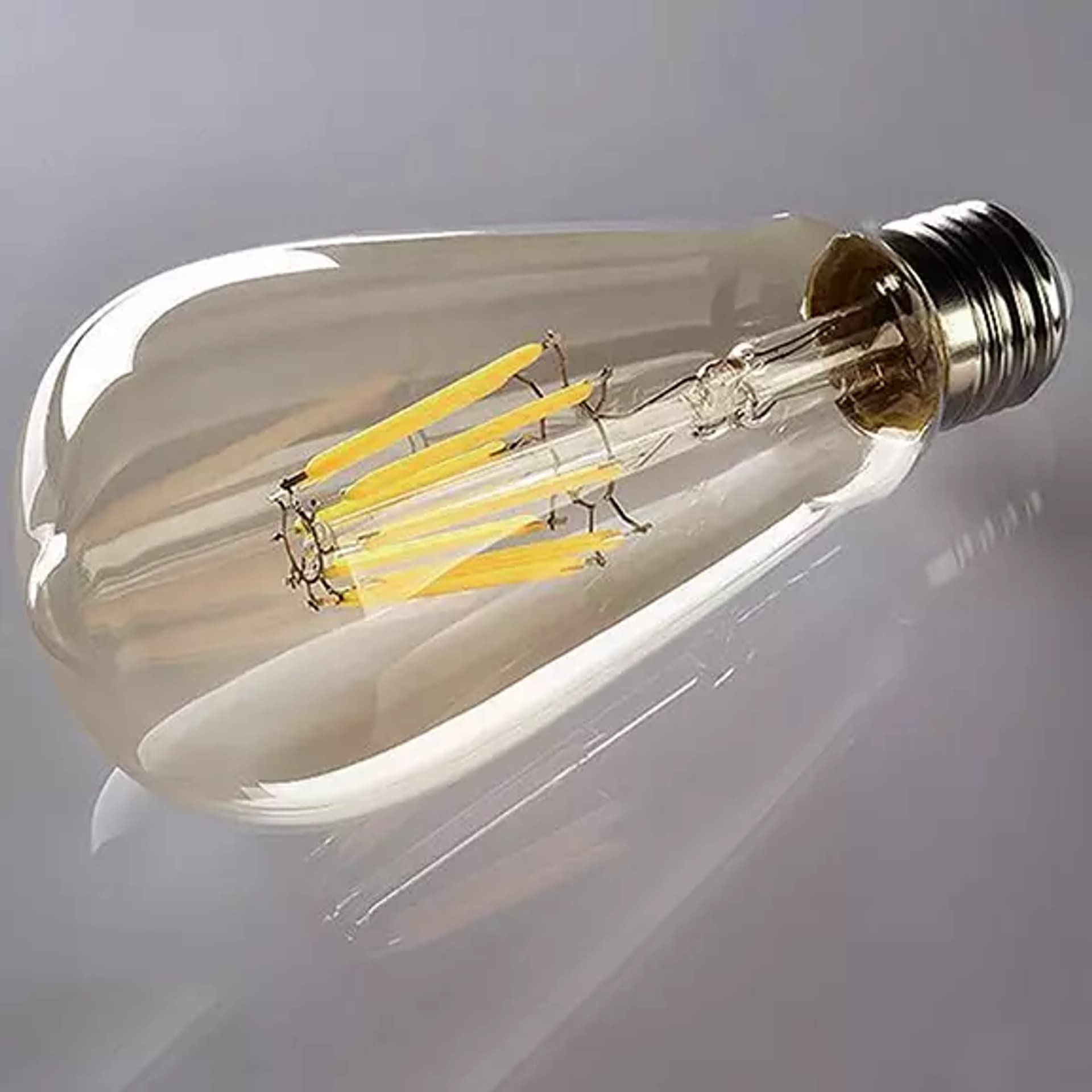 

Żarówka Edison LED - 6W transparentna (Barwa światła delikatnie ciepła, Kolor transparentny, Możliwość ściemniania nie)