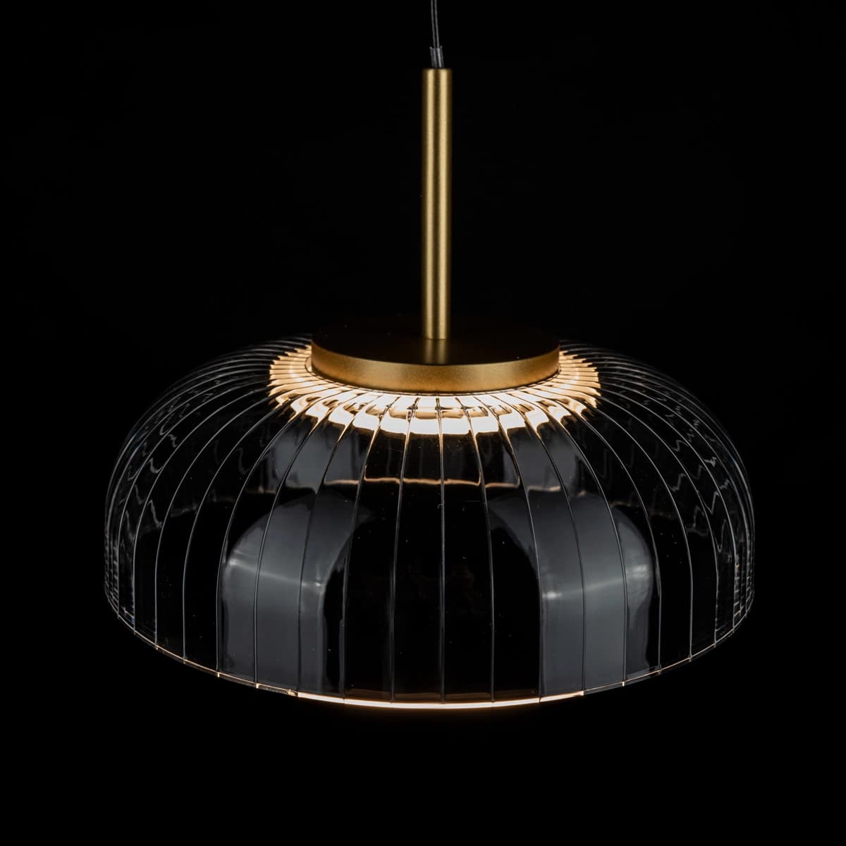 

Żyrandol led Vitrum CL3 Altavola Design (Barwa światła delikatnie ciepła, Kolor satynowe złoto, Możliwość ściemniania nie)