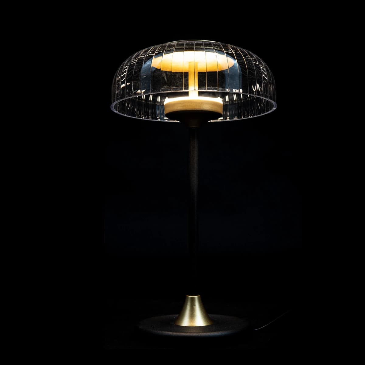 

Lampa ledowa stołowa Vitrum Altavola Design (Barwa światła delikatnie ciepła, Kolor satynowe złoto, Możliwość ściemniania nie)