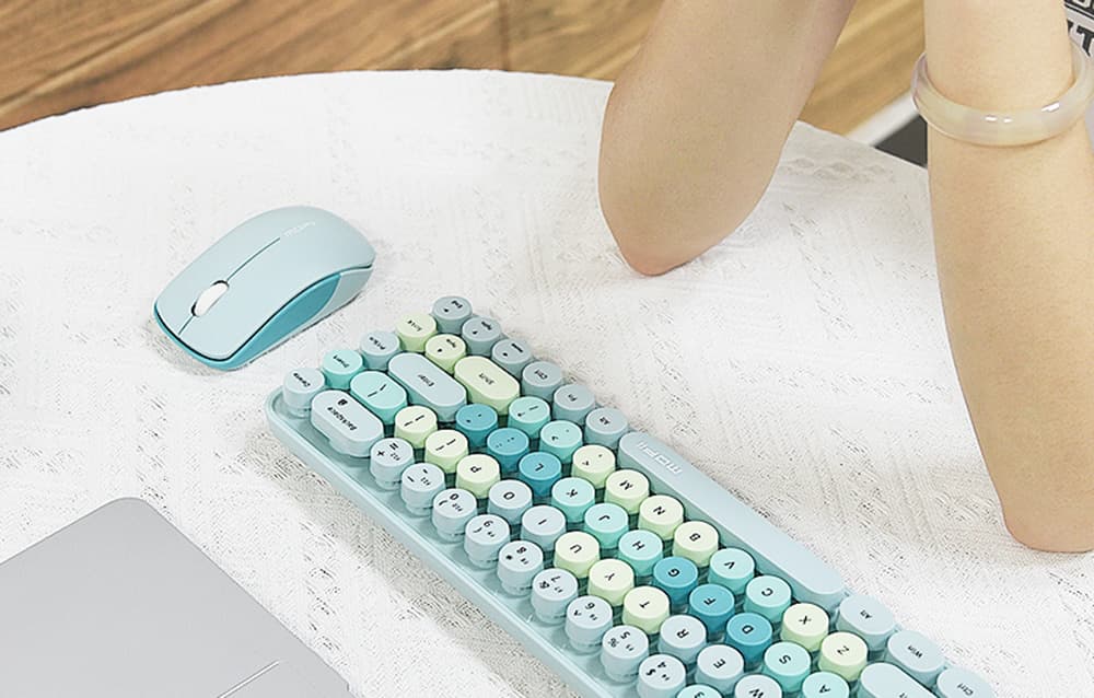 

Bezprzewodowy zestaw klawiatura + myszka MOFII Bean 2.4G (Zielony)