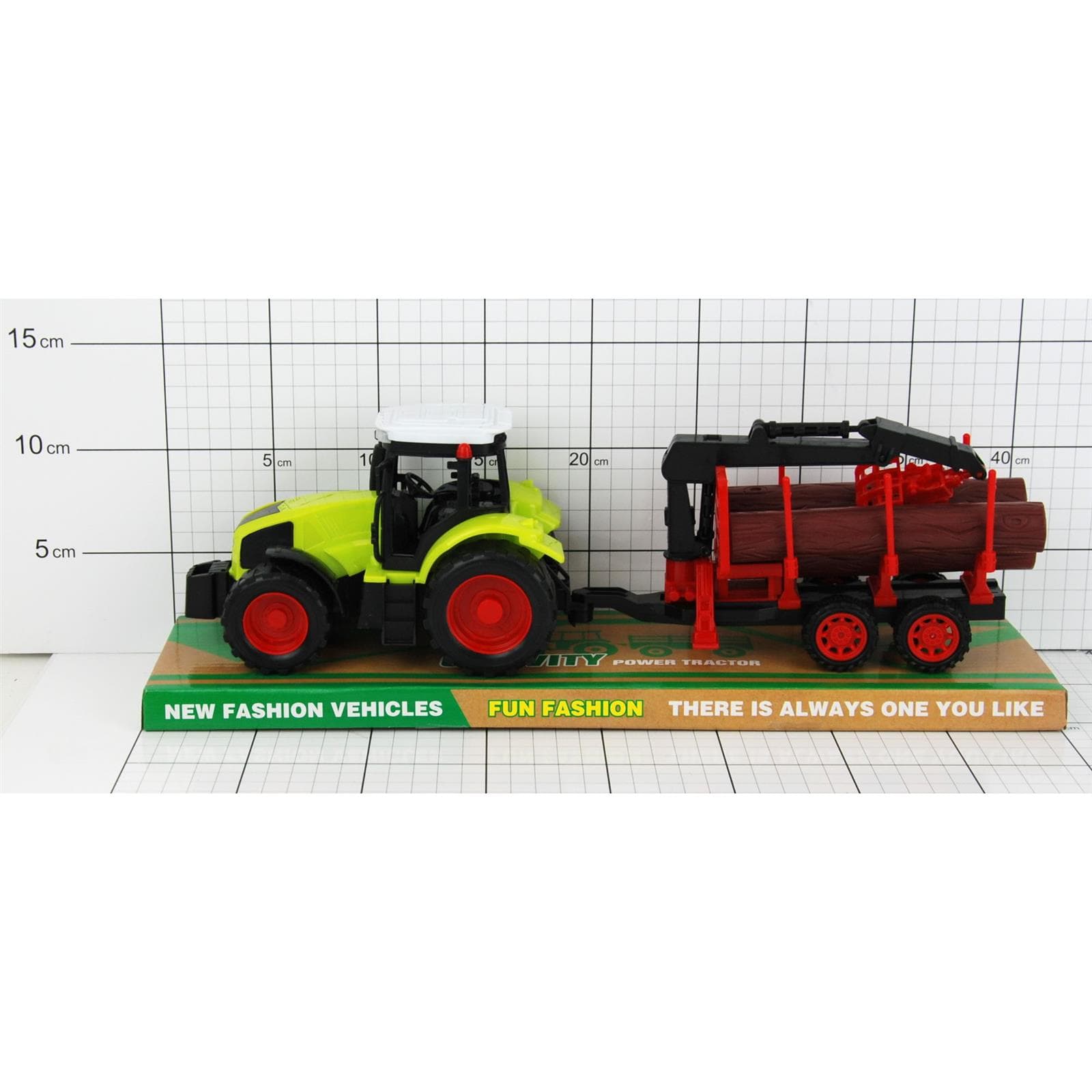 

TRAKTOR Z PRZYCZEPĄ POD KLOSZEM