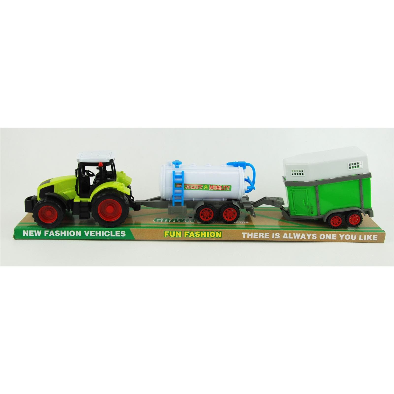 

TRAKTOR Z PRZYCZEPAMI POD KLOSZEM