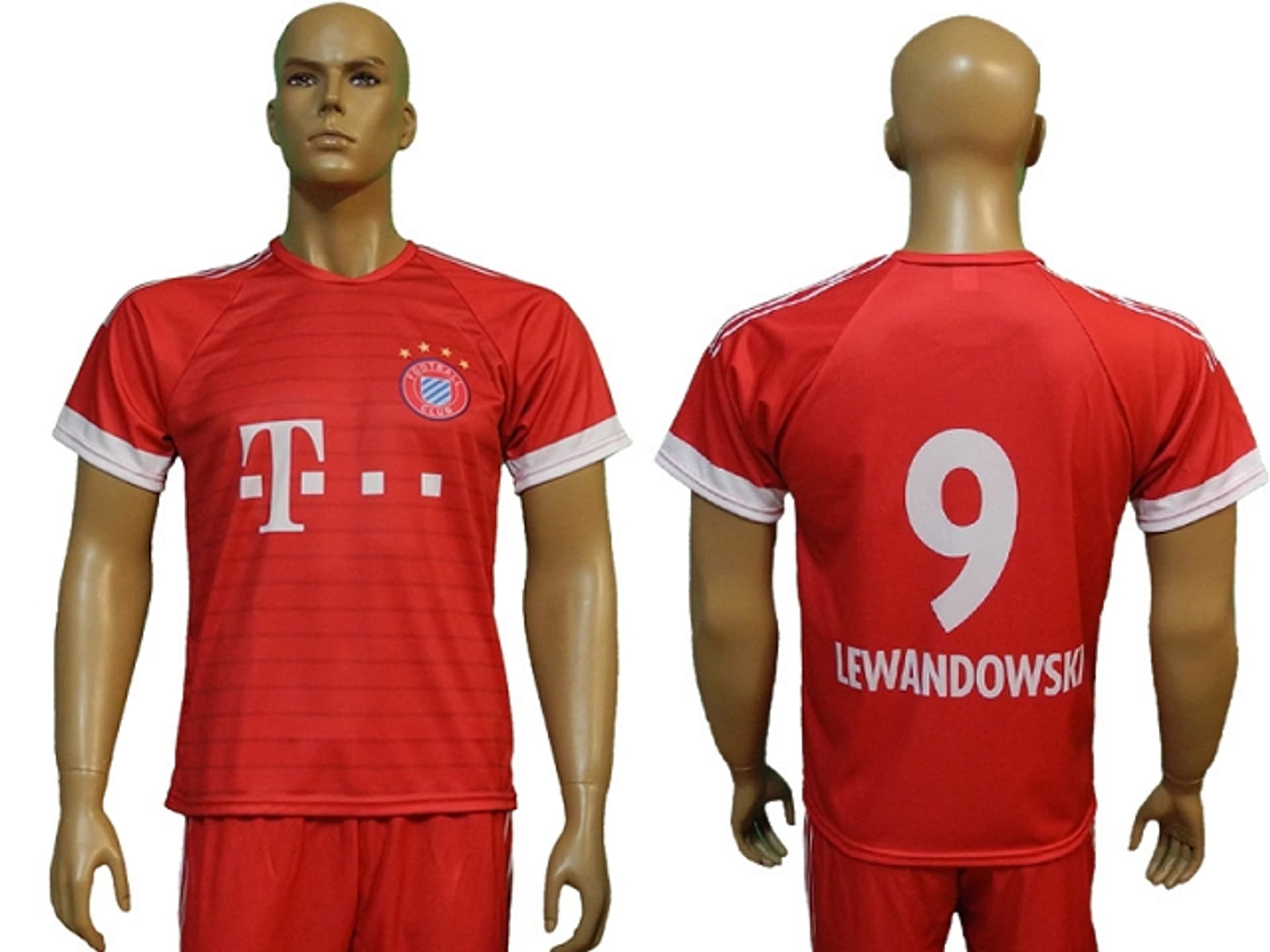 

KOMPLET PIŁKARSKI R.LEWANDOWSKI r.L