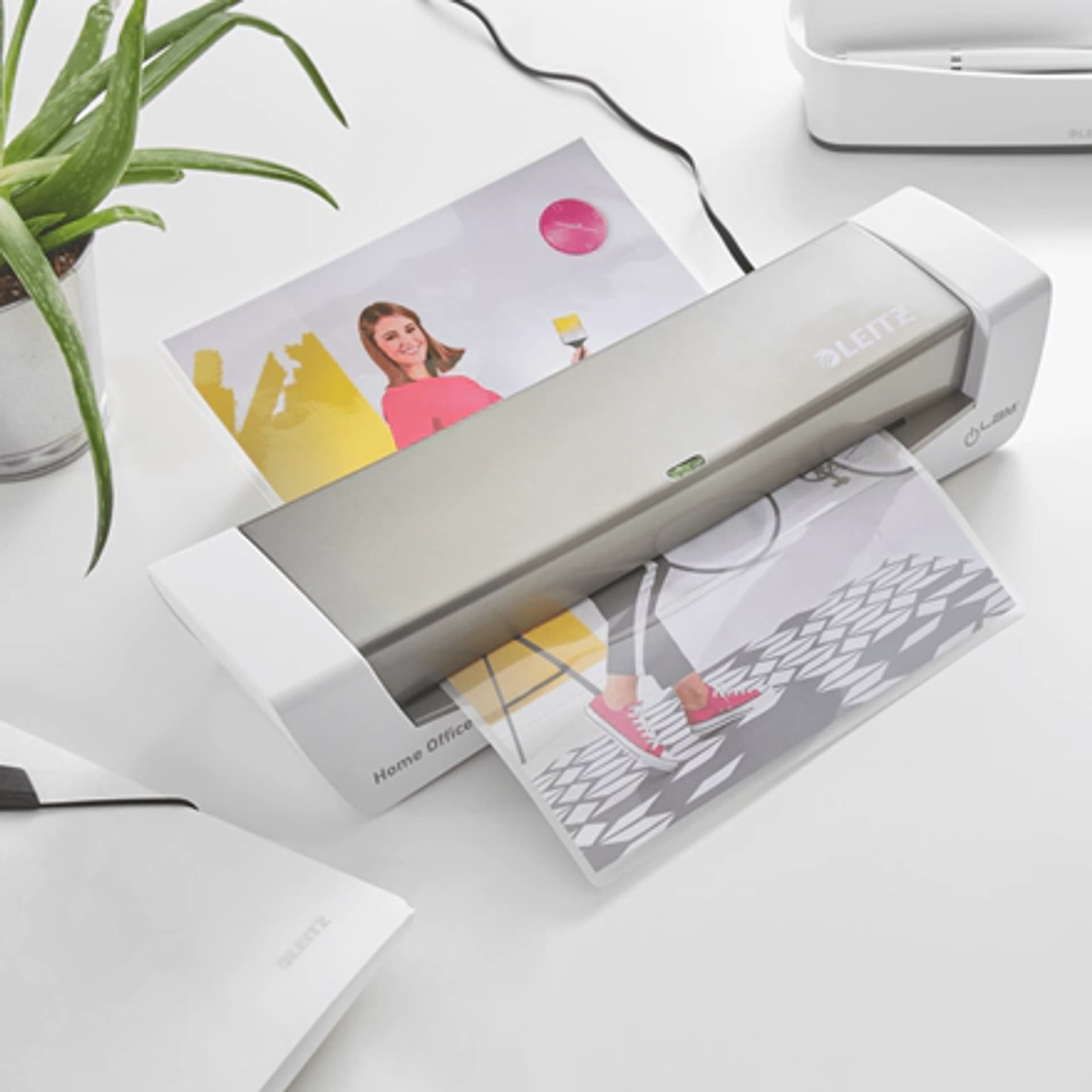 

Laminator iLam Home OFFICE A4 szary 73680089 LEITZ