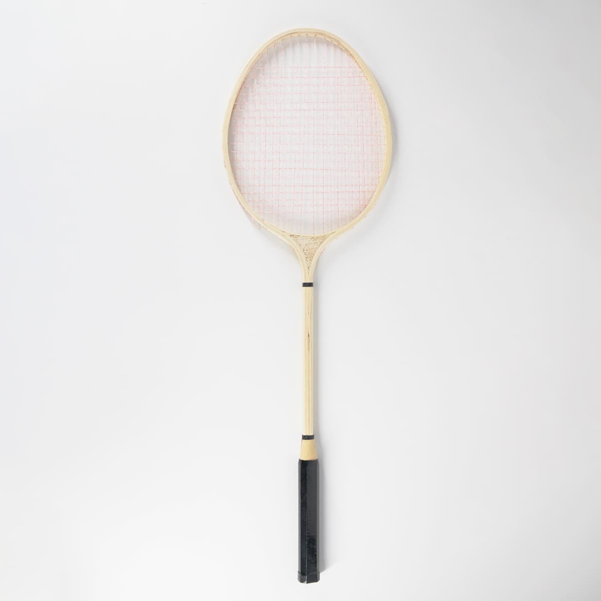 

BADMINTON DREWNIANY 65.5 CM. W SIATCE