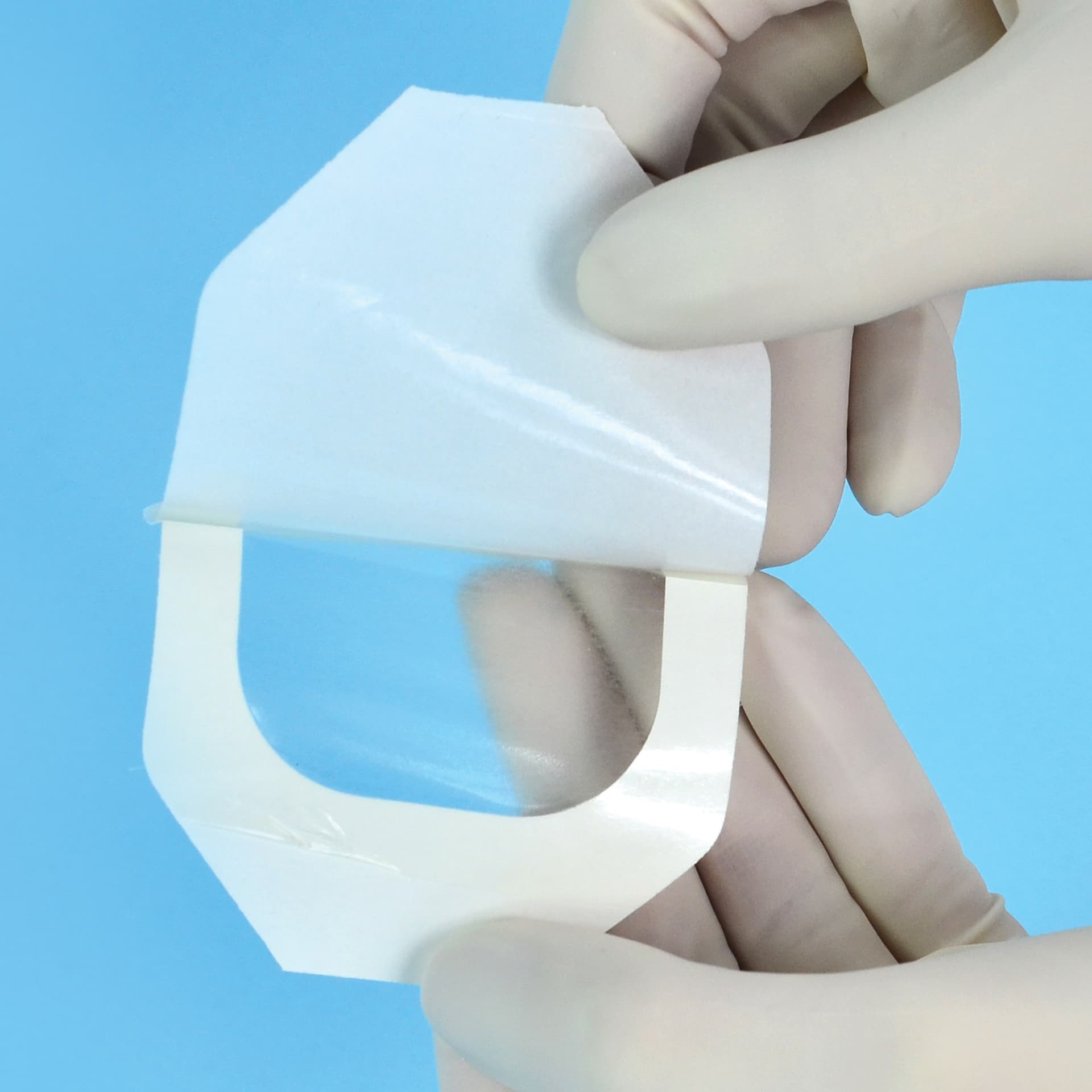 

ZARYS elastoDERM opatrunek F-6cm x 7cm 100szt. Opatrunek foliowy z ramką, samoprzylepny, jałowy.