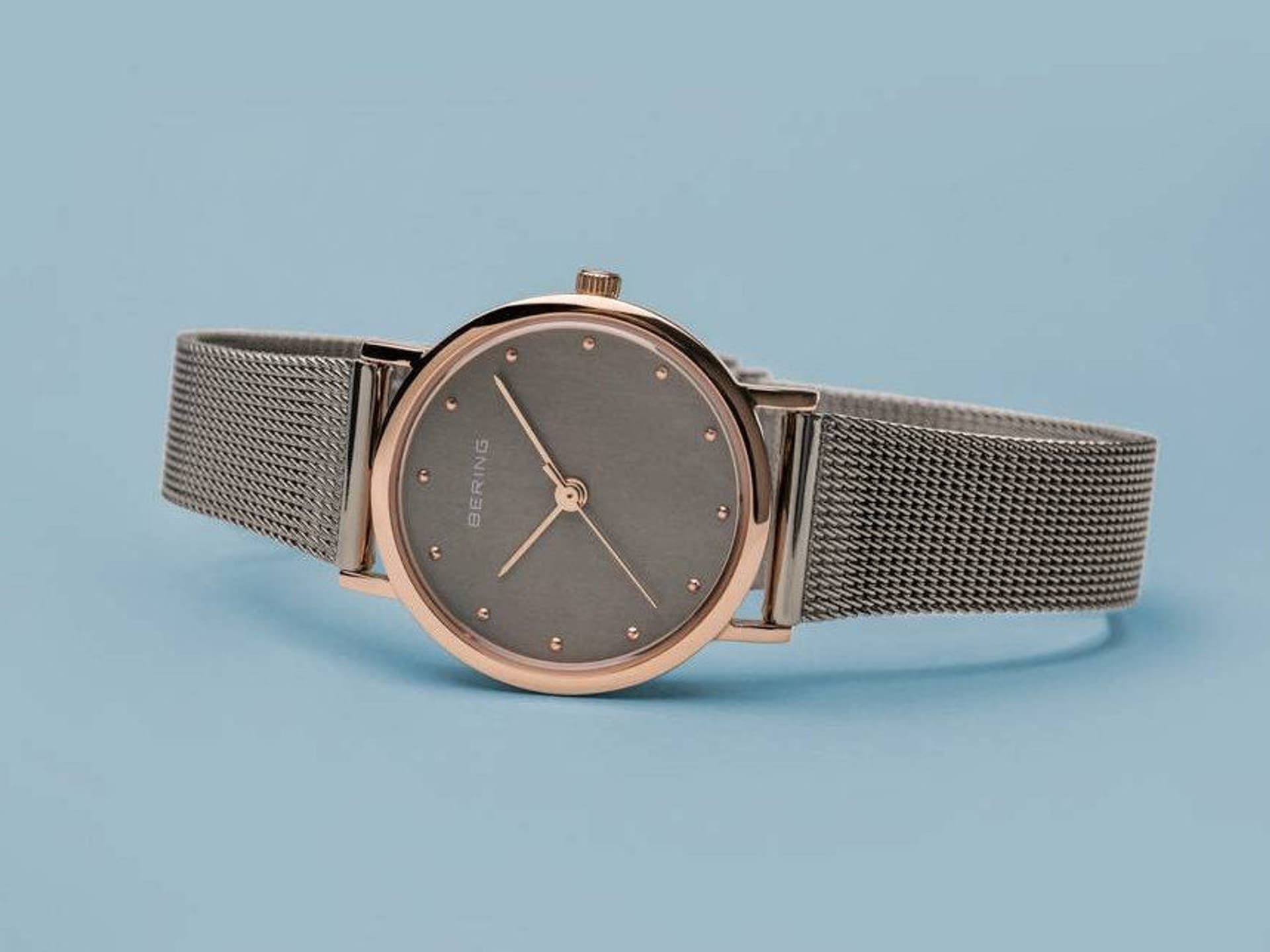 

ZEGAREK DAMSKI BERING CLASSIC 13426-369 - SZAFIR (zx727a)