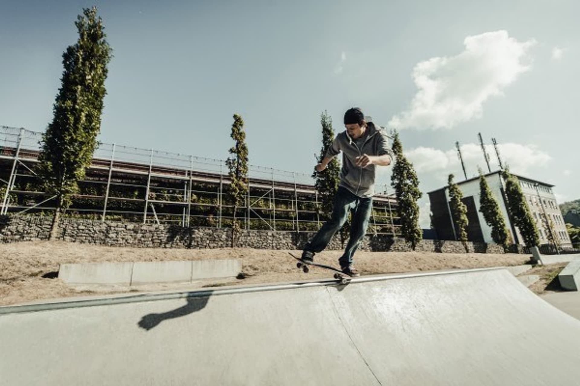 

HUDORA DESKOROLKA WOLF INSTINCT ABEC 1