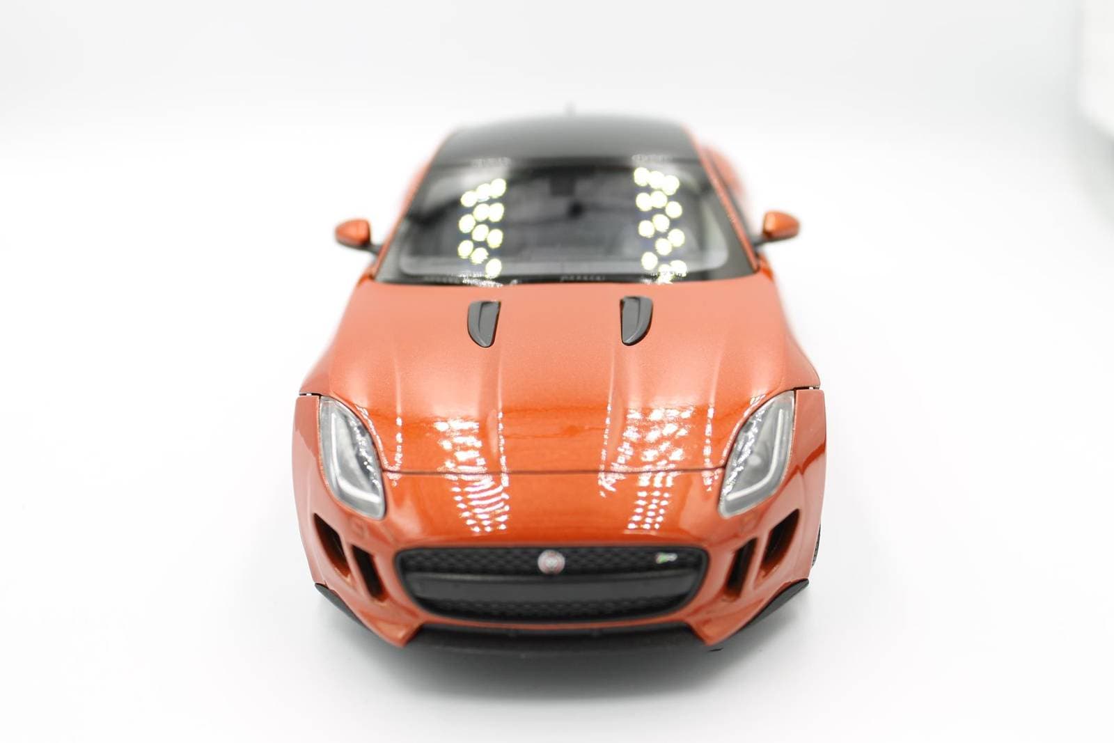 

SAMOCHÓD METALOWY AUTO WELLY Jaguar F-Type Coupe