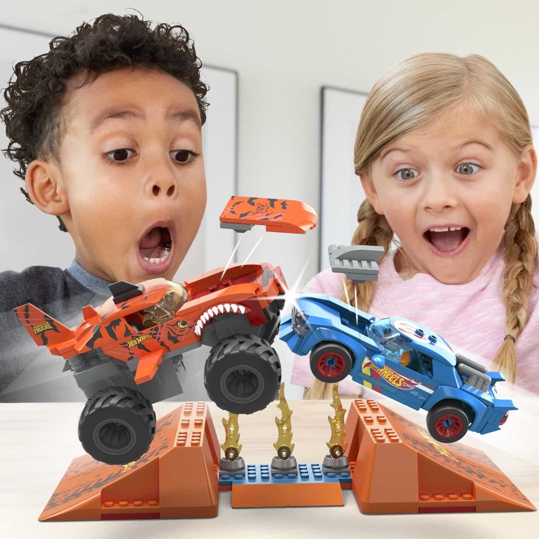 

MEGA Hot Wheels Tiger Shark Kaskaderski skok Zestaw klocków HKF88