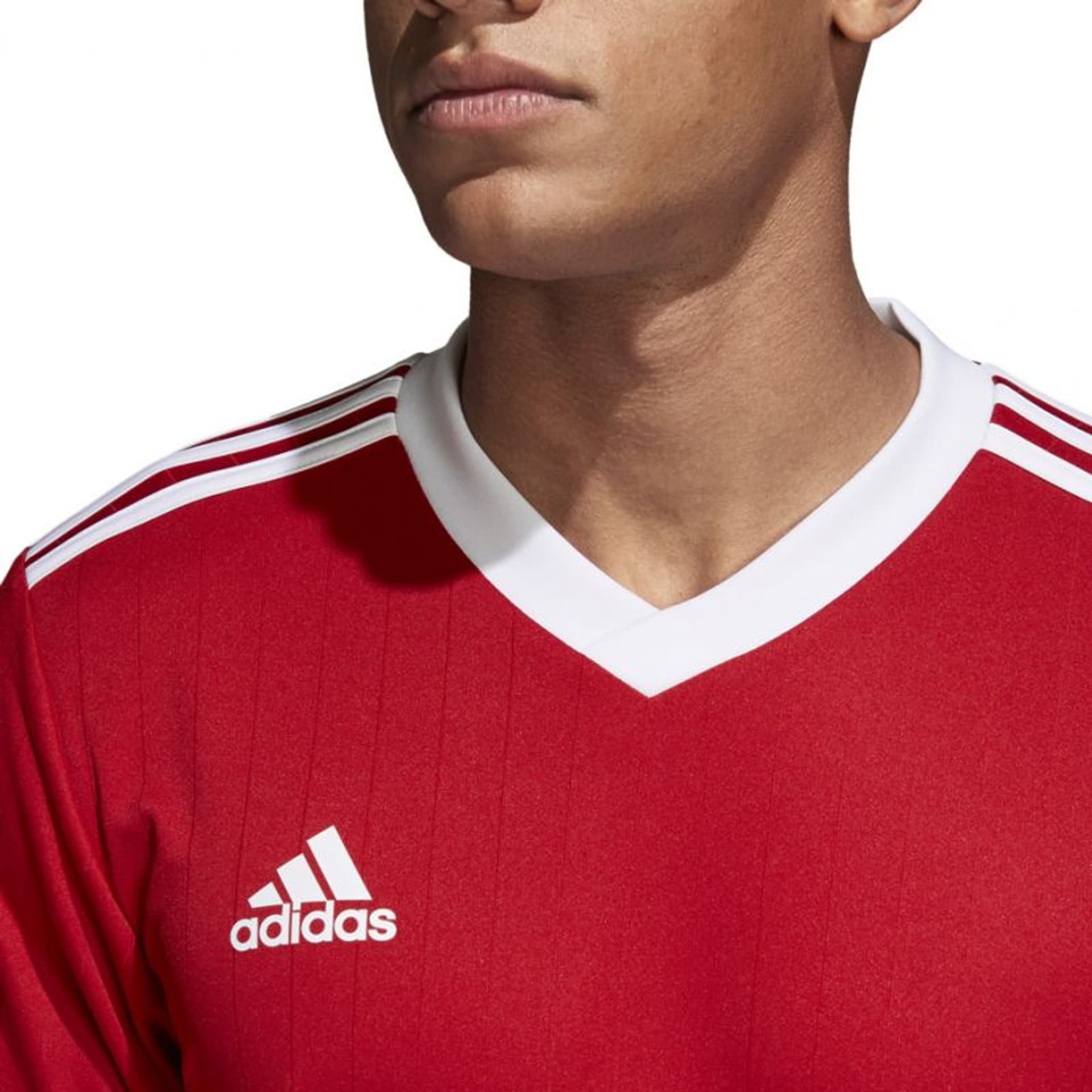 

Koszulka adidas Tabela 18 JSY L JR (kolor Czerwony, rozmiar 152cm)