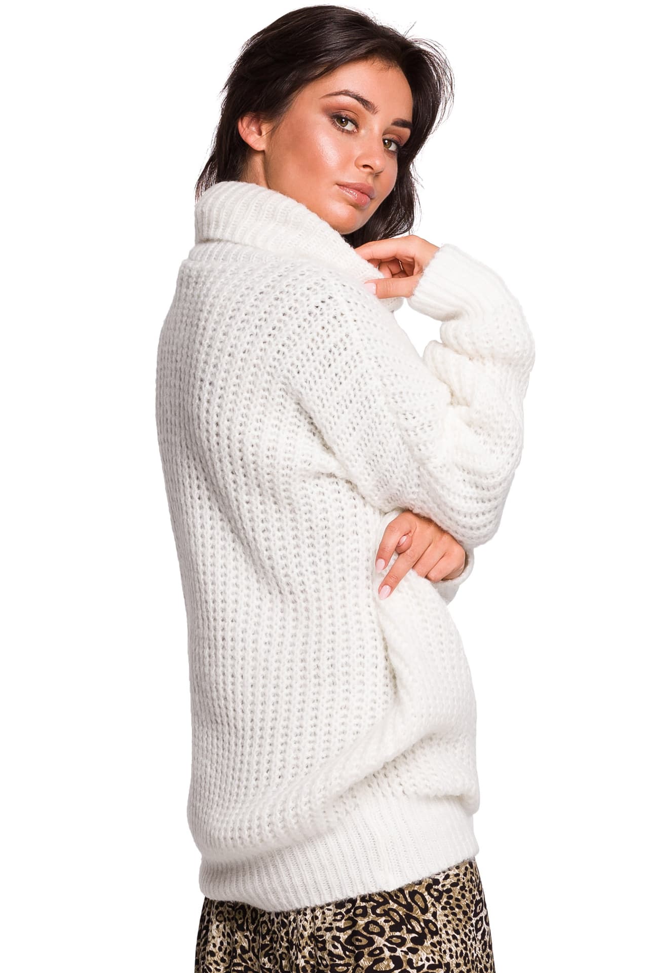 

BK030 Długi sweter z golfem - biały (kolor biały, rozmiar L/XL)