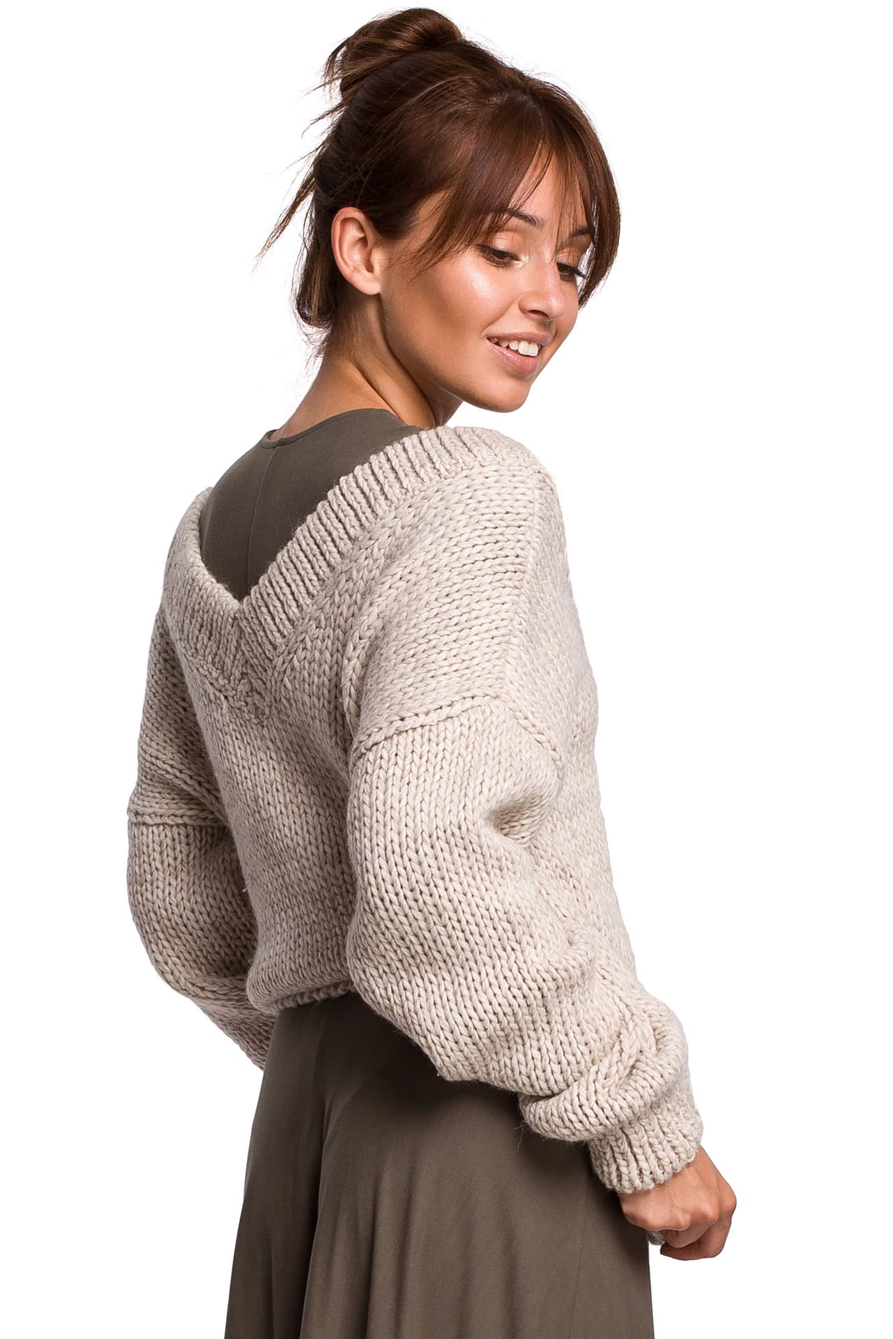 

BK046 Sweter z dekoltem V - beżowy (kolor beż, rozmiar L/XL)