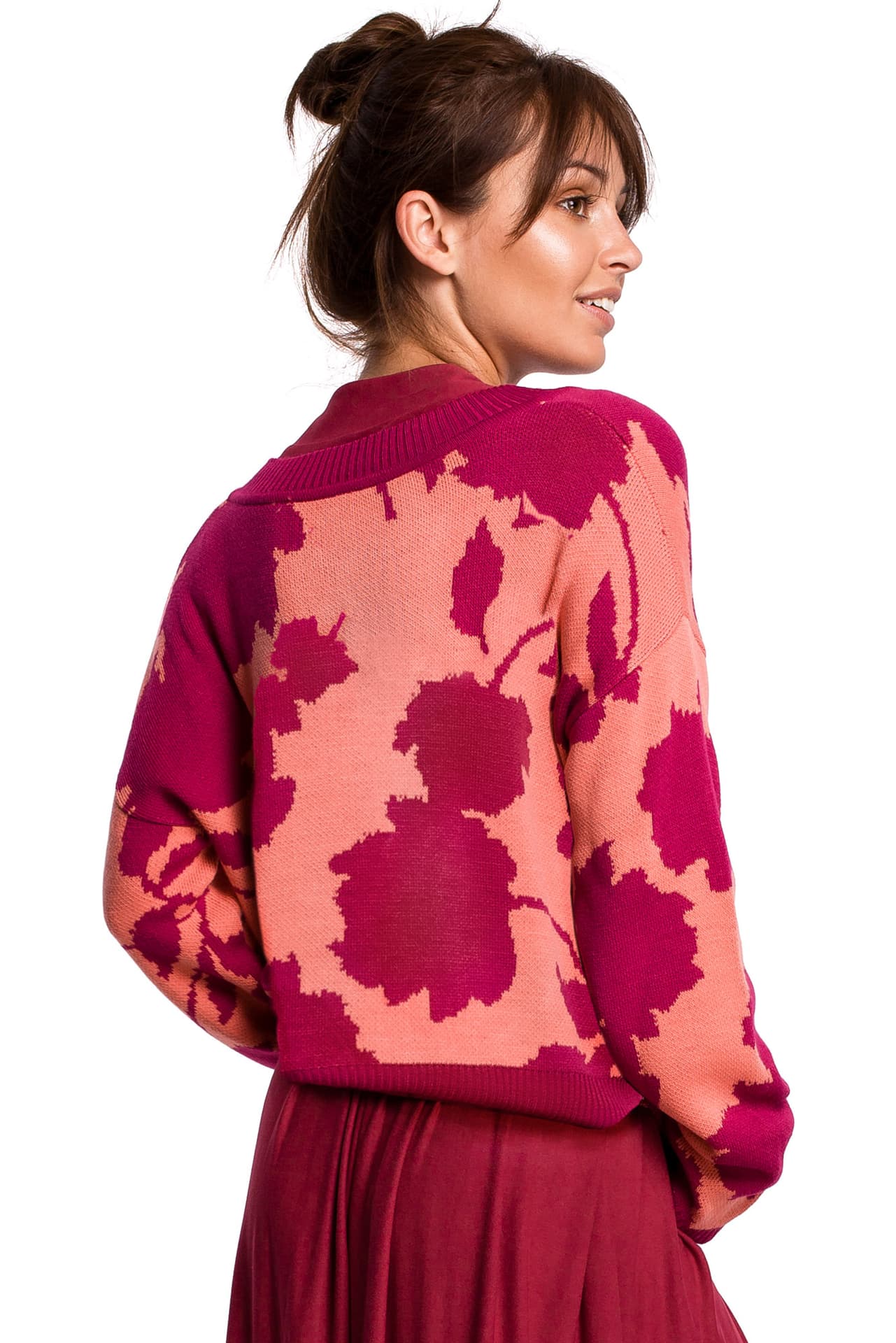 

BK056 Sweter w kwiaty - model 4 (kolor jak na zdjęciu, rozmiar L/XL)