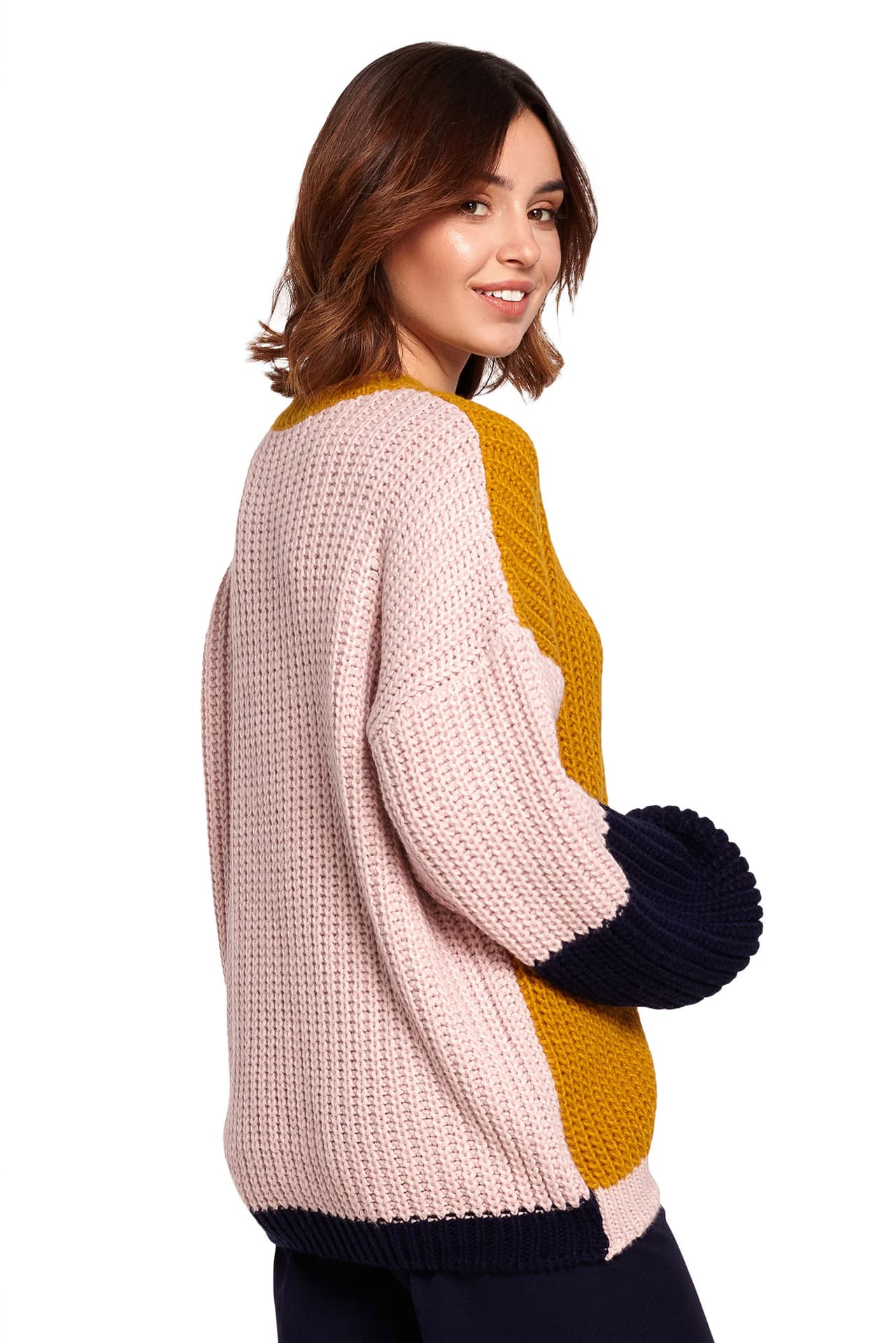 

BK066 Sweter wielokolorowy - model 1 (kolor jak na zdjęciu, rozmiar S/M)