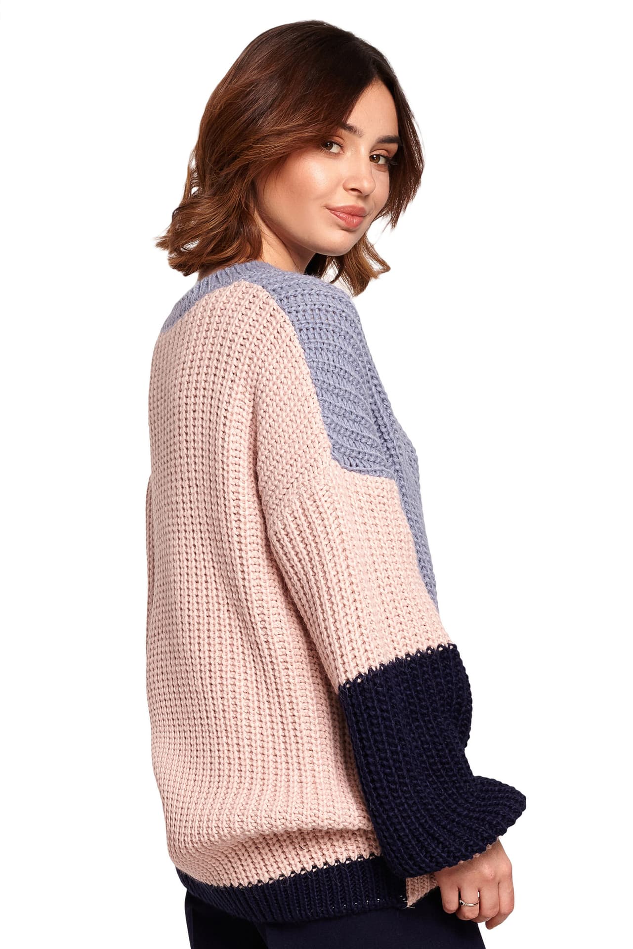 

BK066 Sweter wielokolorowy - model 3 (kolor jak na zdjęciu, rozmiar L/XL)