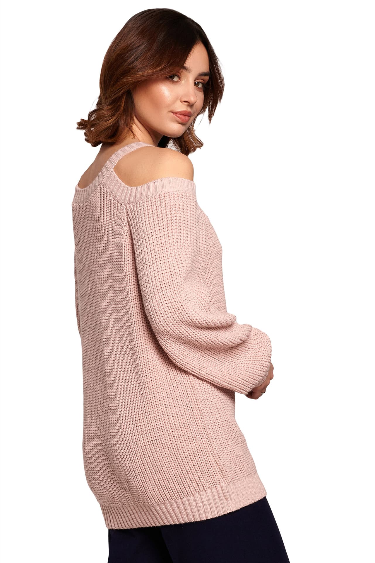 

BK069 Sweter z wycięciami na ramionach - różowy (kolor róż, rozmiar L/XL)
