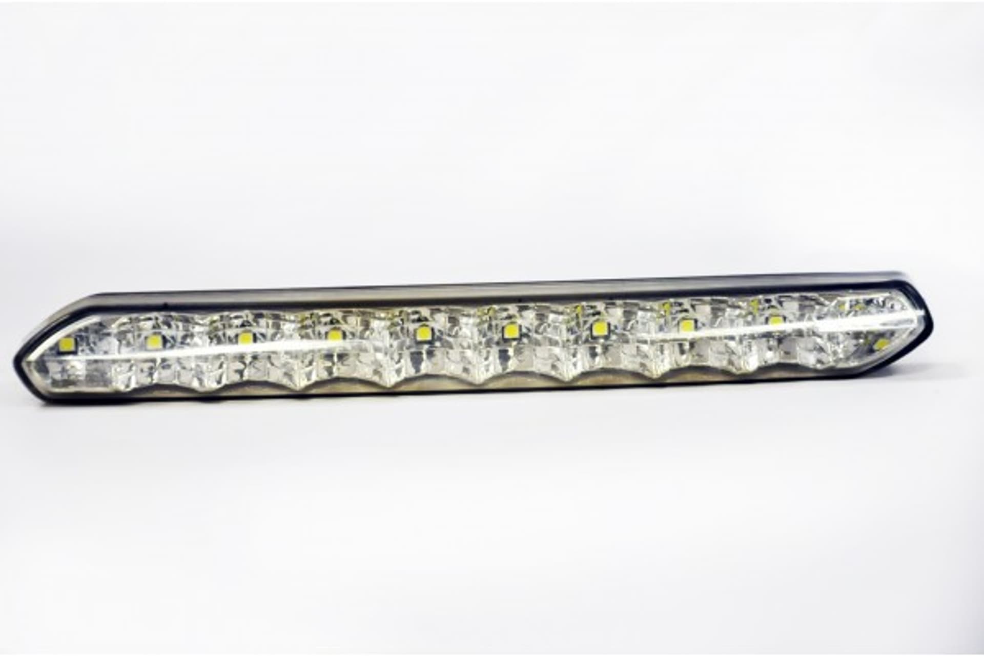 

Światła do jazdy dziennej drl 810 ver.2 amio-01266