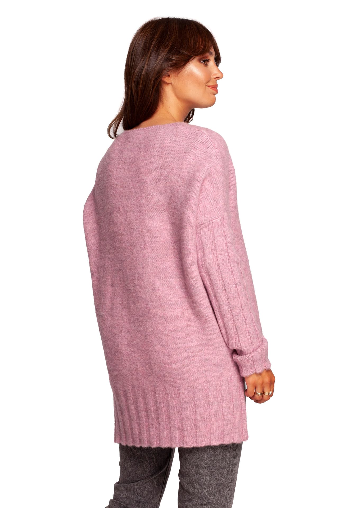 

BK083 Sweter dekoltem i dłuższym tyłem - pudrowy (kolor pudrowy róż, rozmiar S/M)