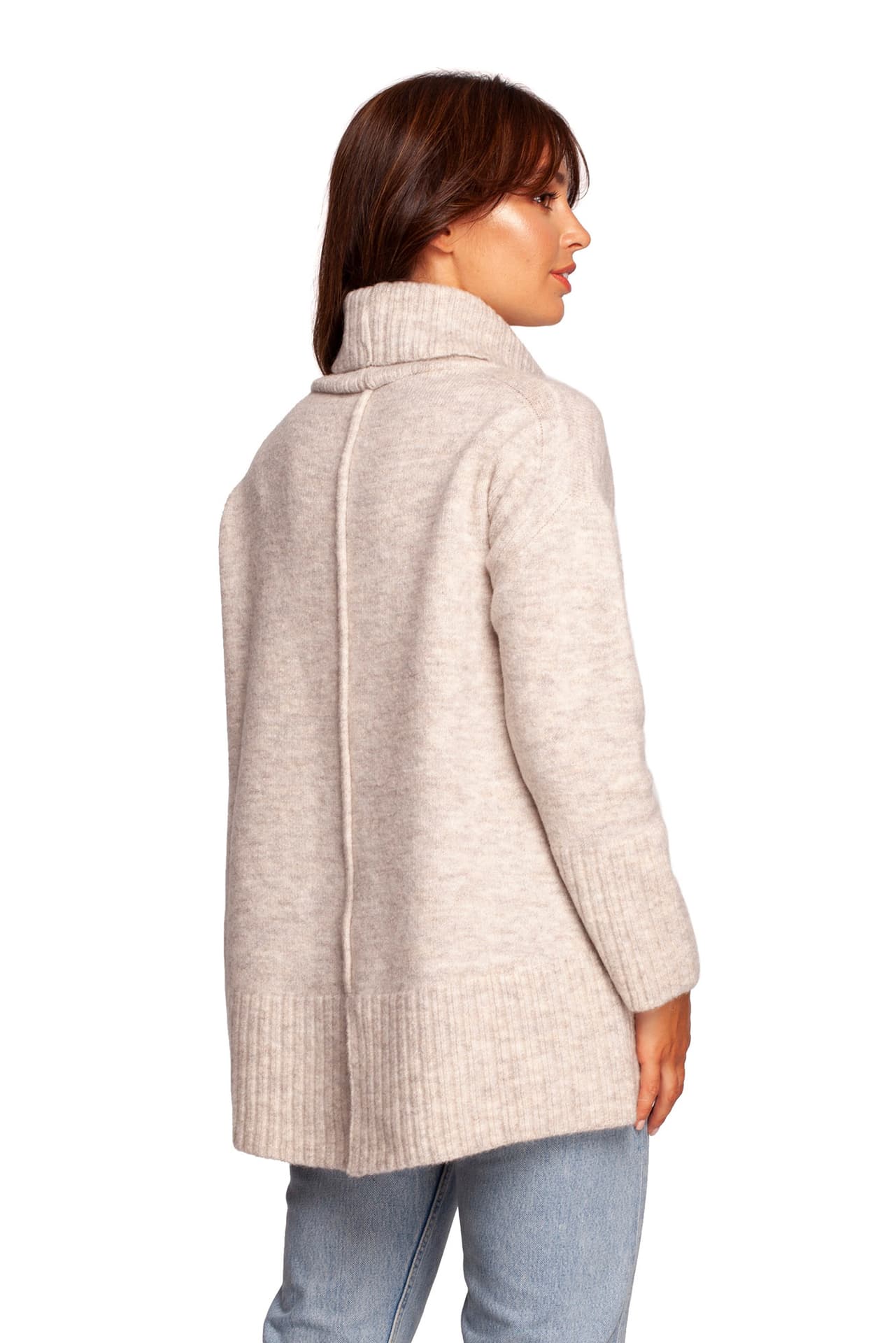 

BK086 Sweter z golfem i rozcięciem z tyłu - kość słoniowa (kolor ivory (kość słoniowa), rozmiar L/XL)