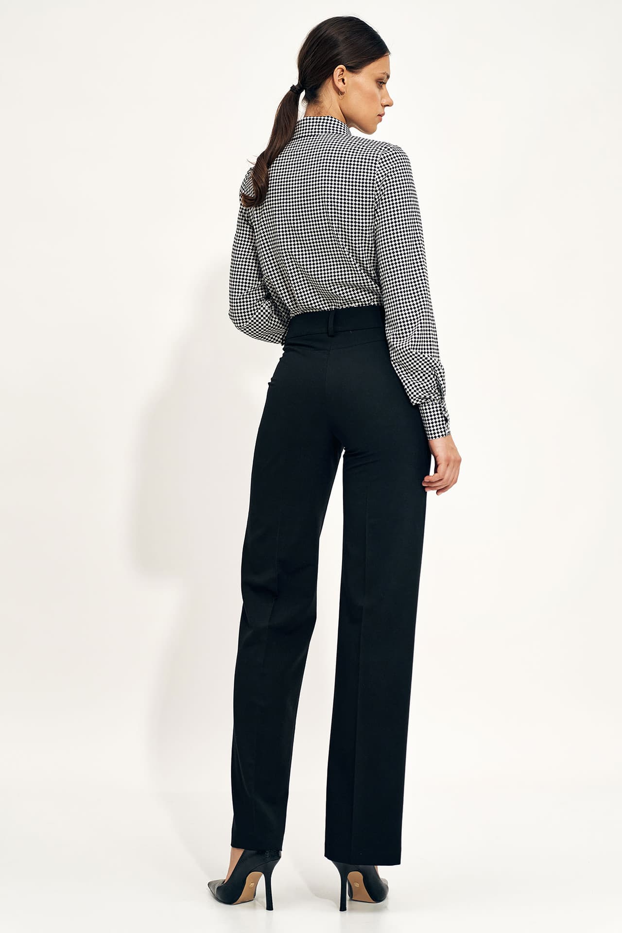 

Czarne spodnie typu wide leg - SD68 (kolor czarny, rozmiar 36)