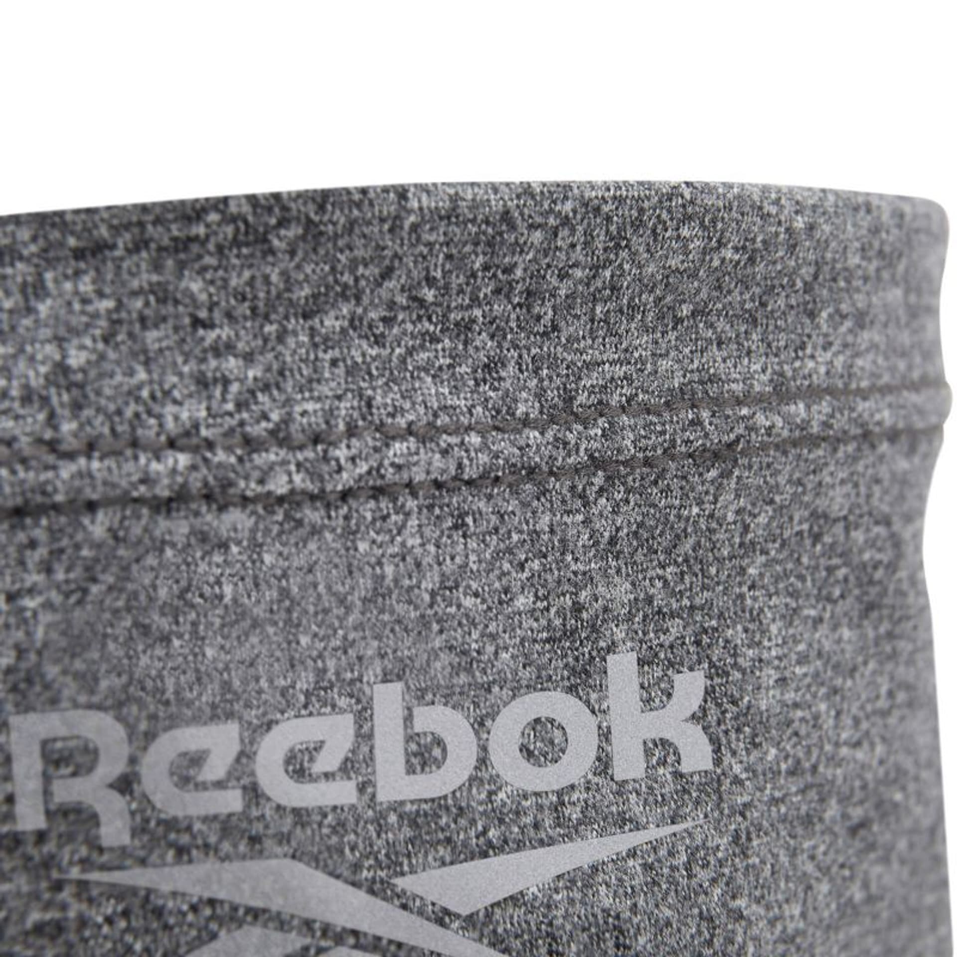 

Komin do biegania Reebok RRAC-10130GR (kolor Szary/Srebrny)