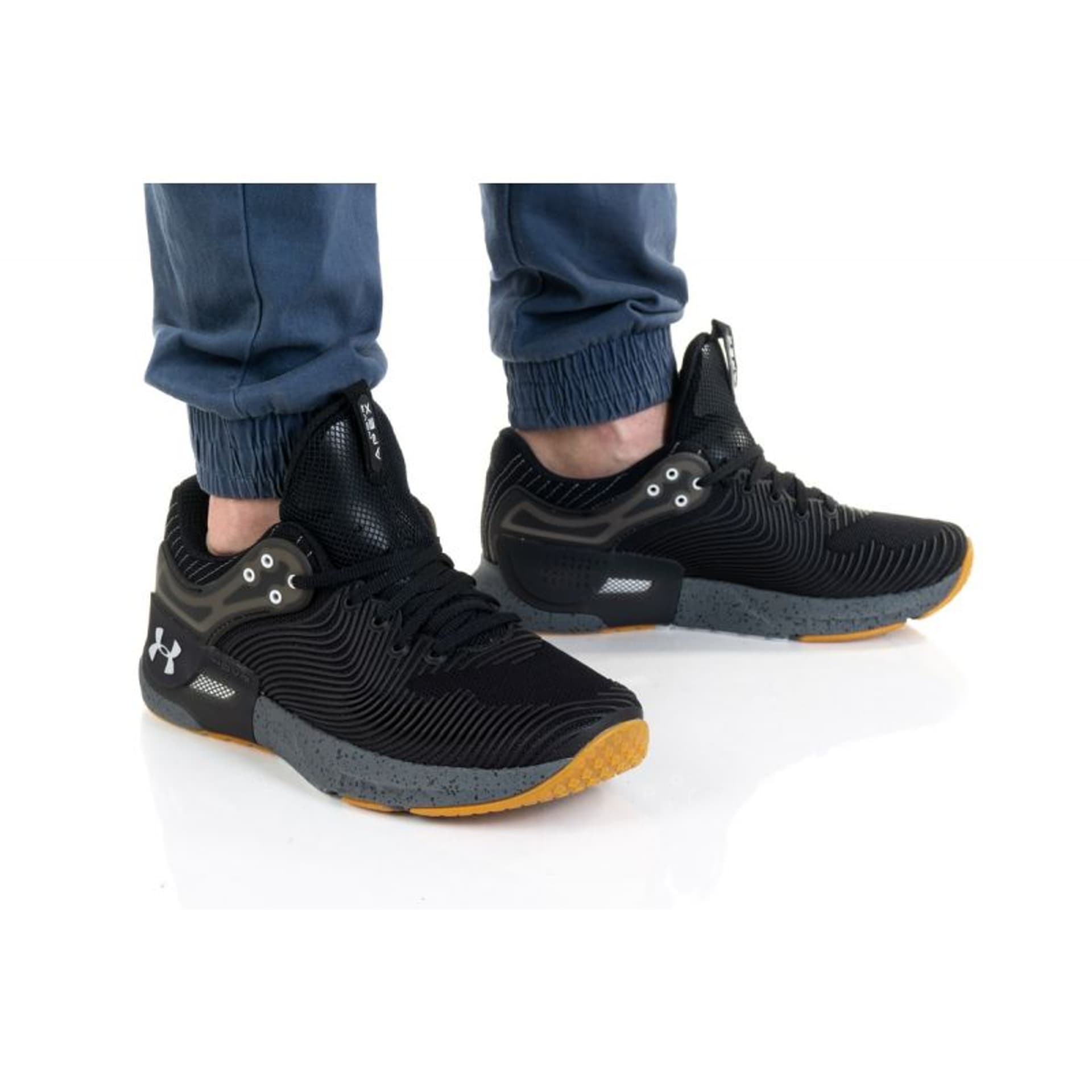 

Buty Under Armour HOVR Apex 2 M 3023007 (kolor Czarny, rozmiar 42.5)