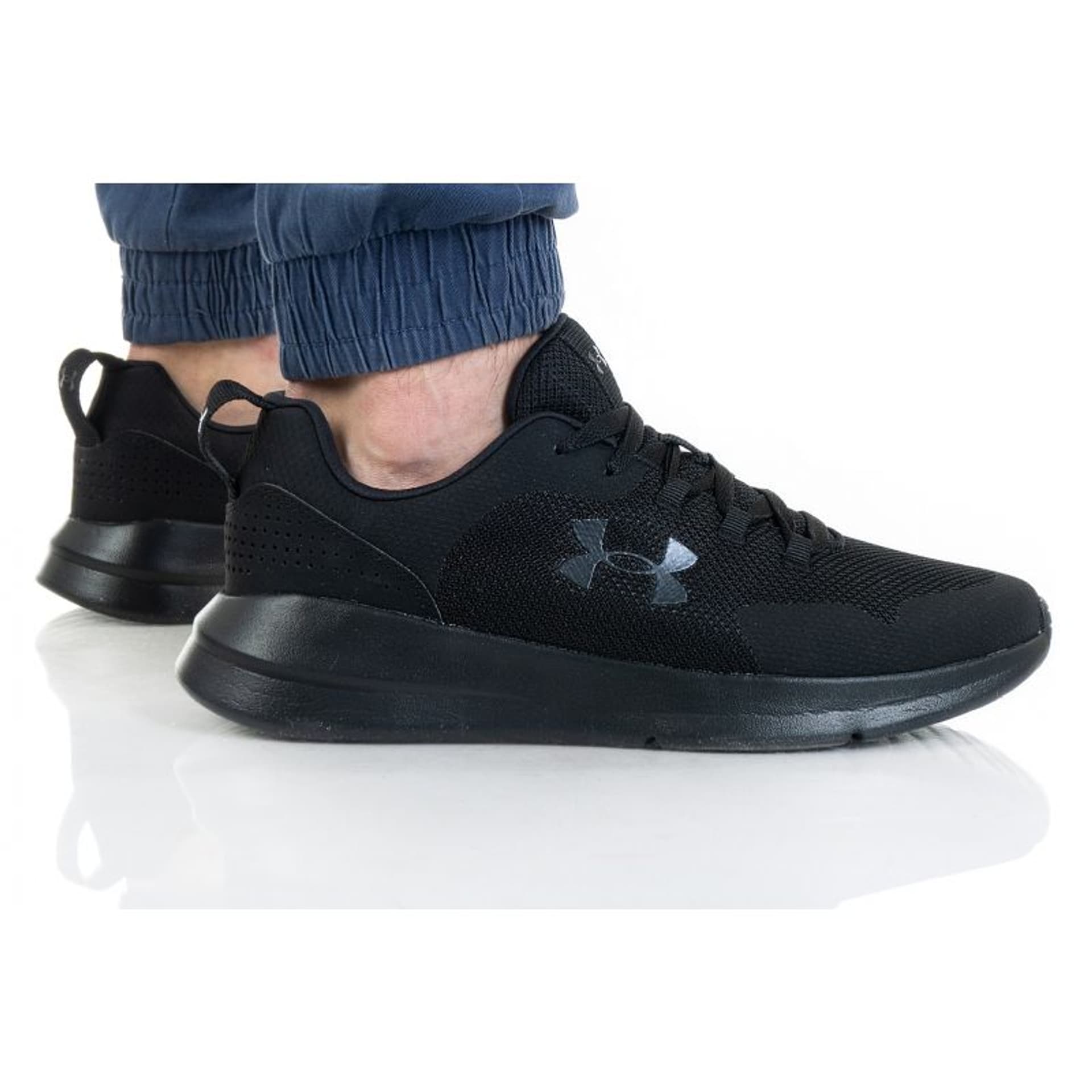 

Buty Under Armour Essential M 3022954 (kolor Czarny, rozmiar 45.5)